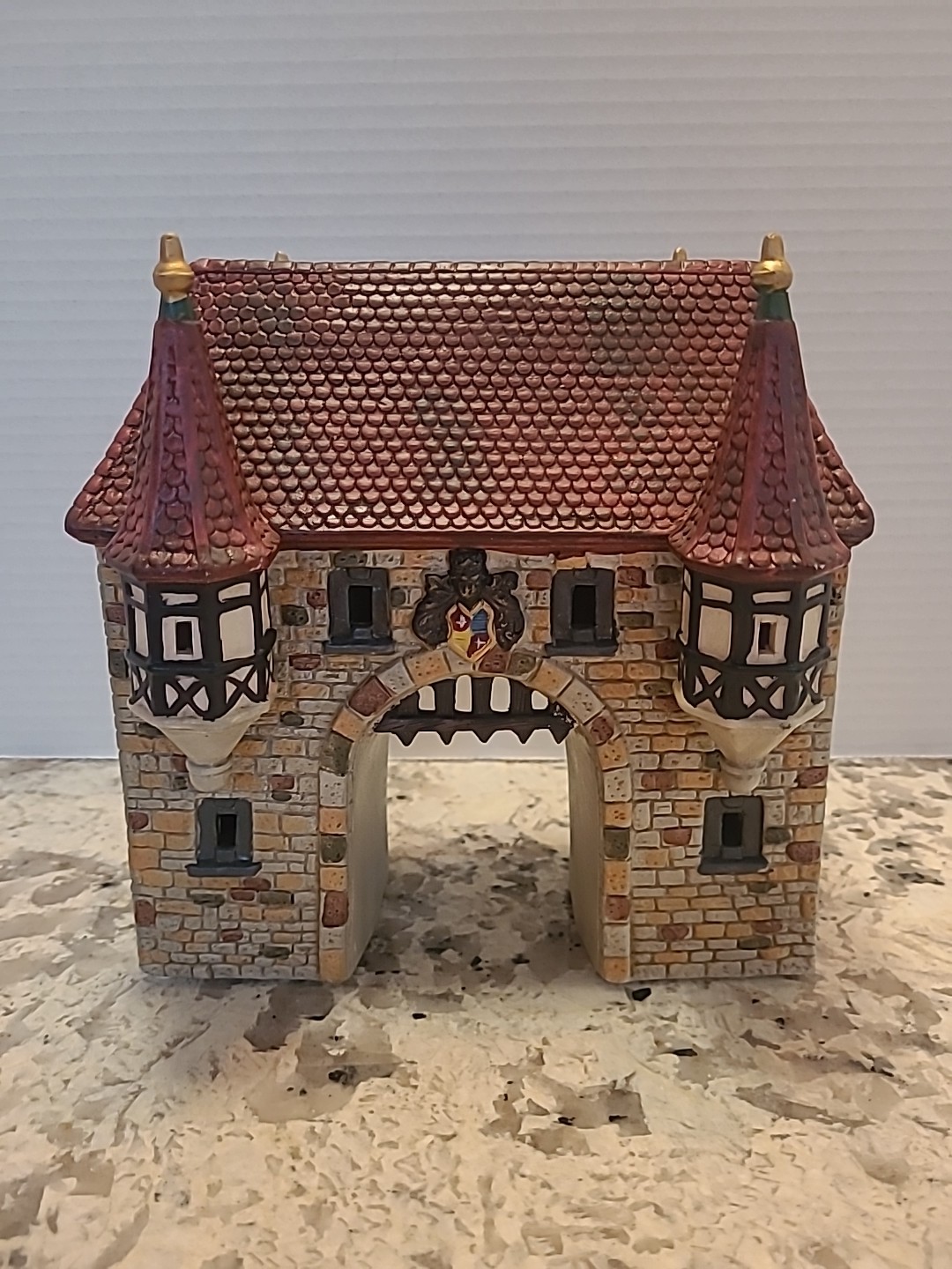 Dekohelden24 Village Castle Gate Entrance Lighted Porcelain