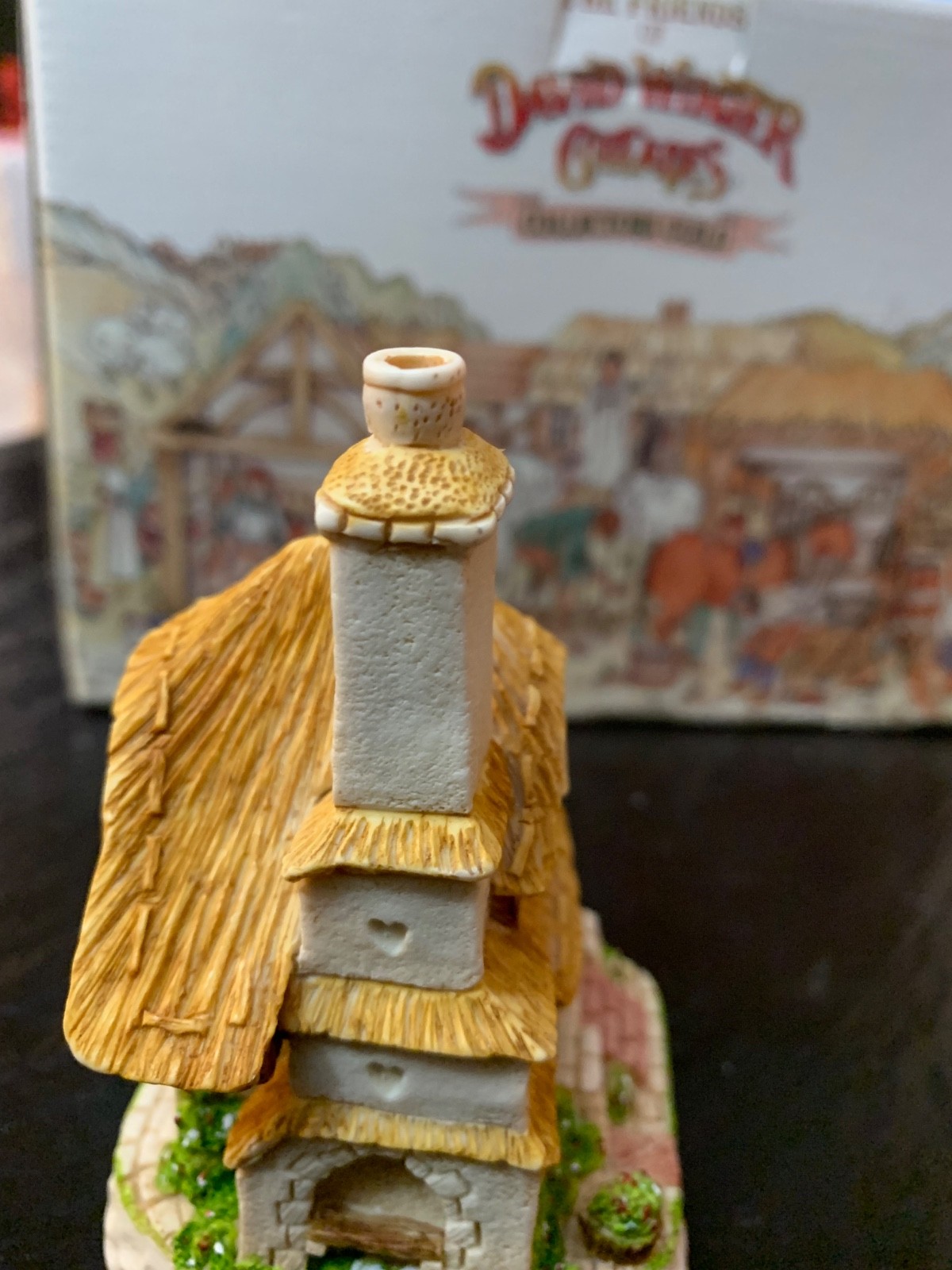 David Winter Cottage Grandmas Cottage Handmade and Hand painted DWF 10 2004
