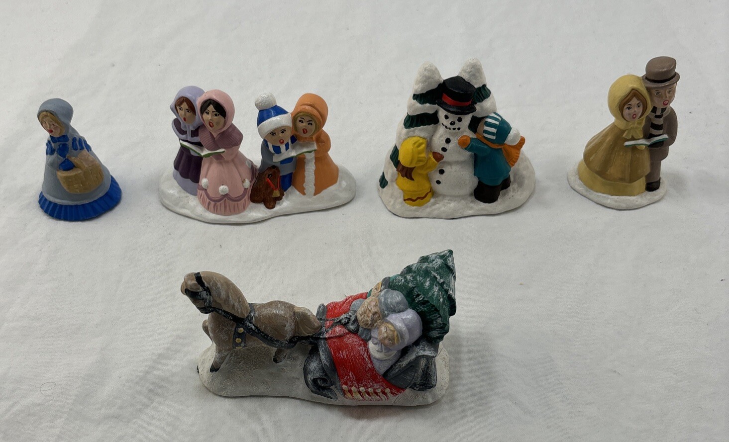 1979 Byron Molds Christmas Village Ceramics Lot of Five Sleigh People Snowman