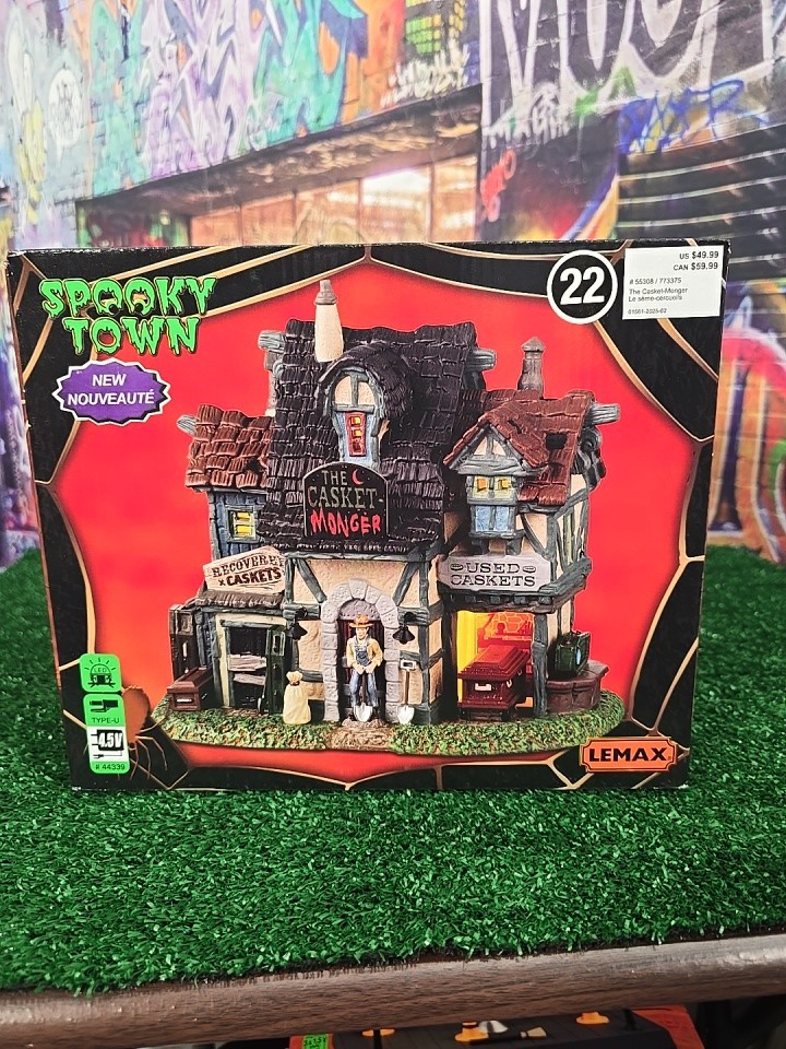 Lemax Spooky Town 54442 Lighted Coffin Moves & Lights Up New 2025 New (C45)