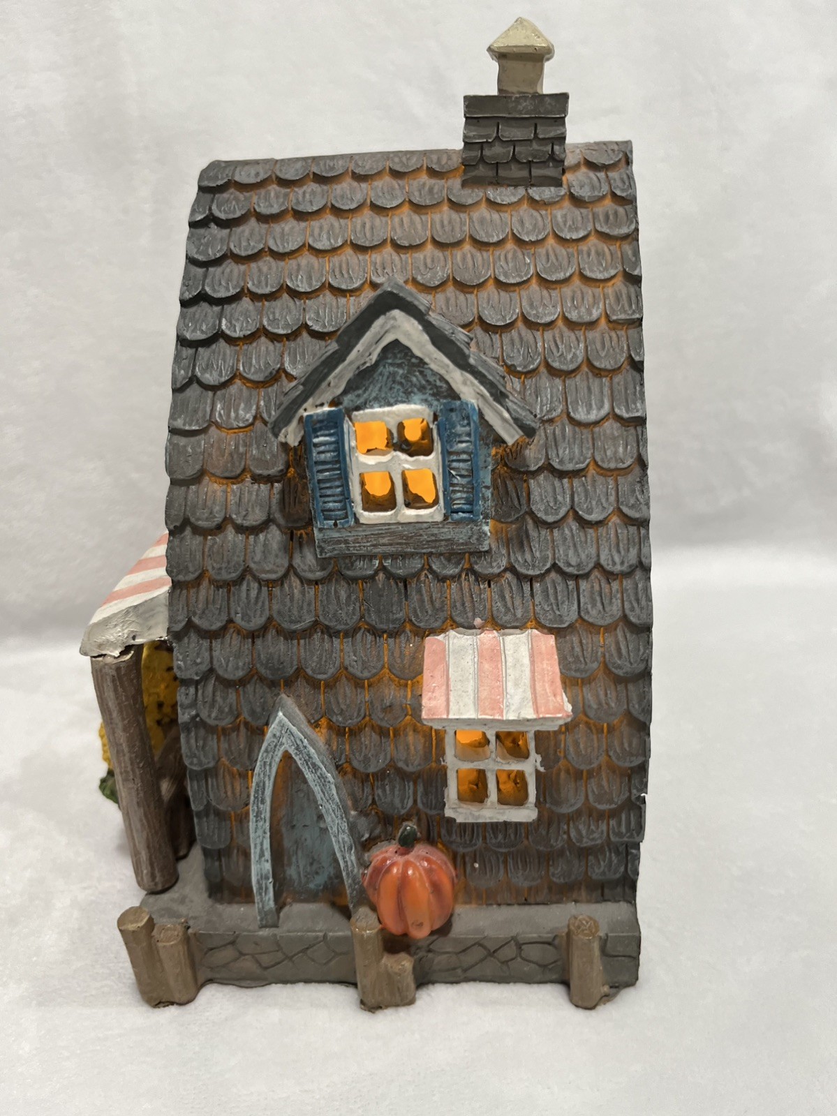 Harvest Town Lighted Grocery Store Fall Autumn Village Resin House Decor Works