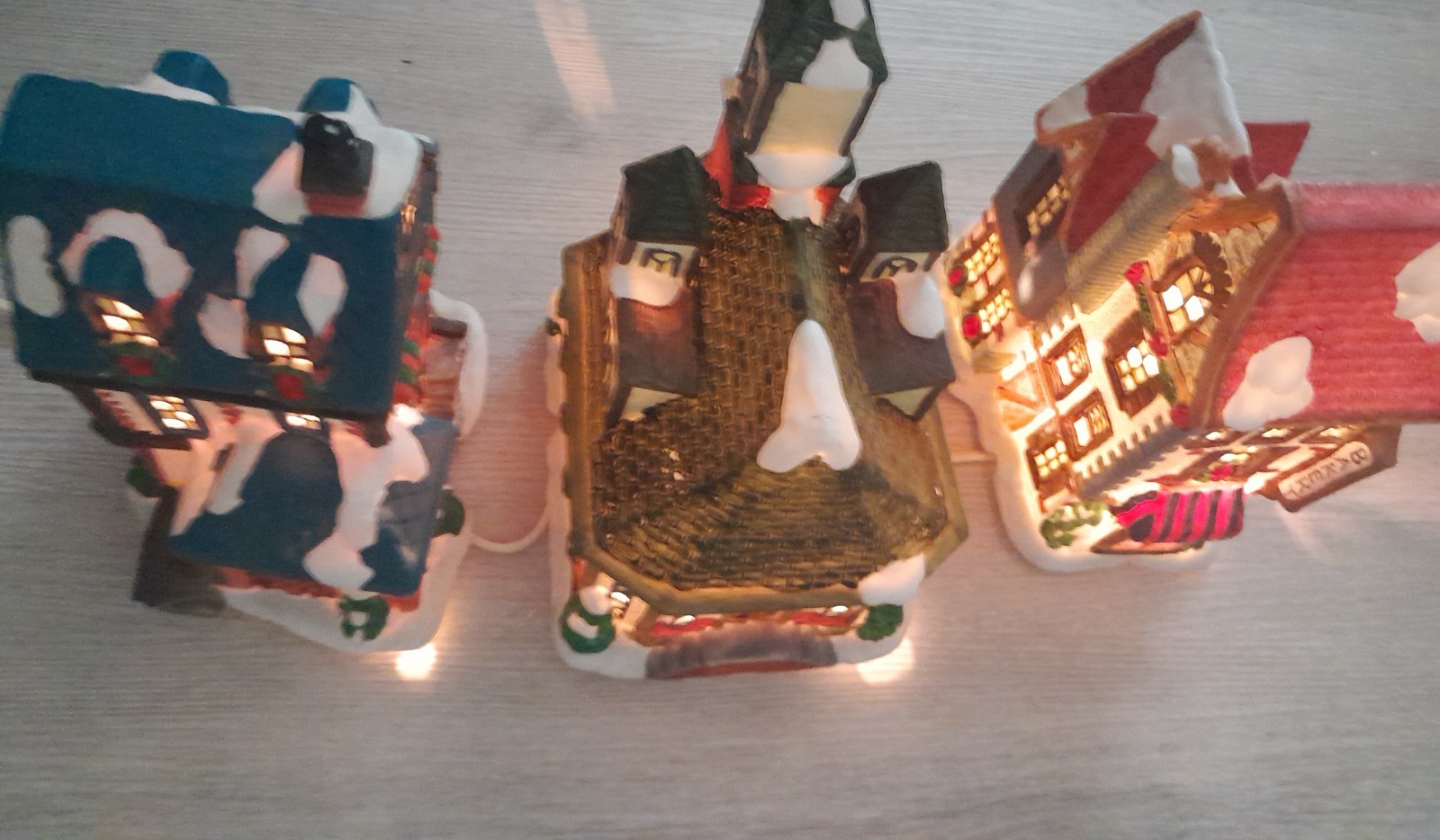 1998 Three-Piece Vintage Village Lighted House Set