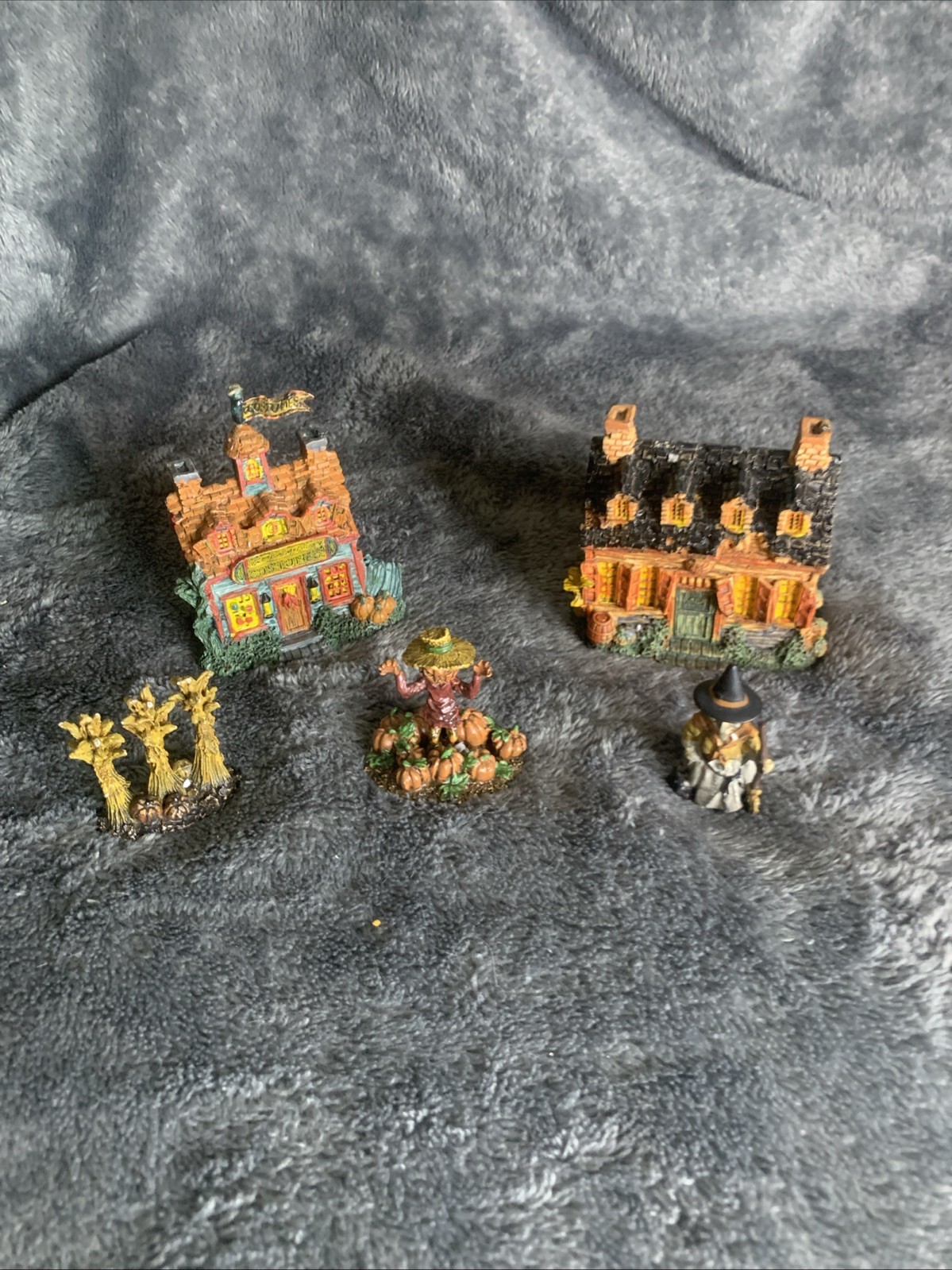 Vtg 1990 Enesco Halloween Village Minis Mark Cook Witch Scarecrow Corn Houses