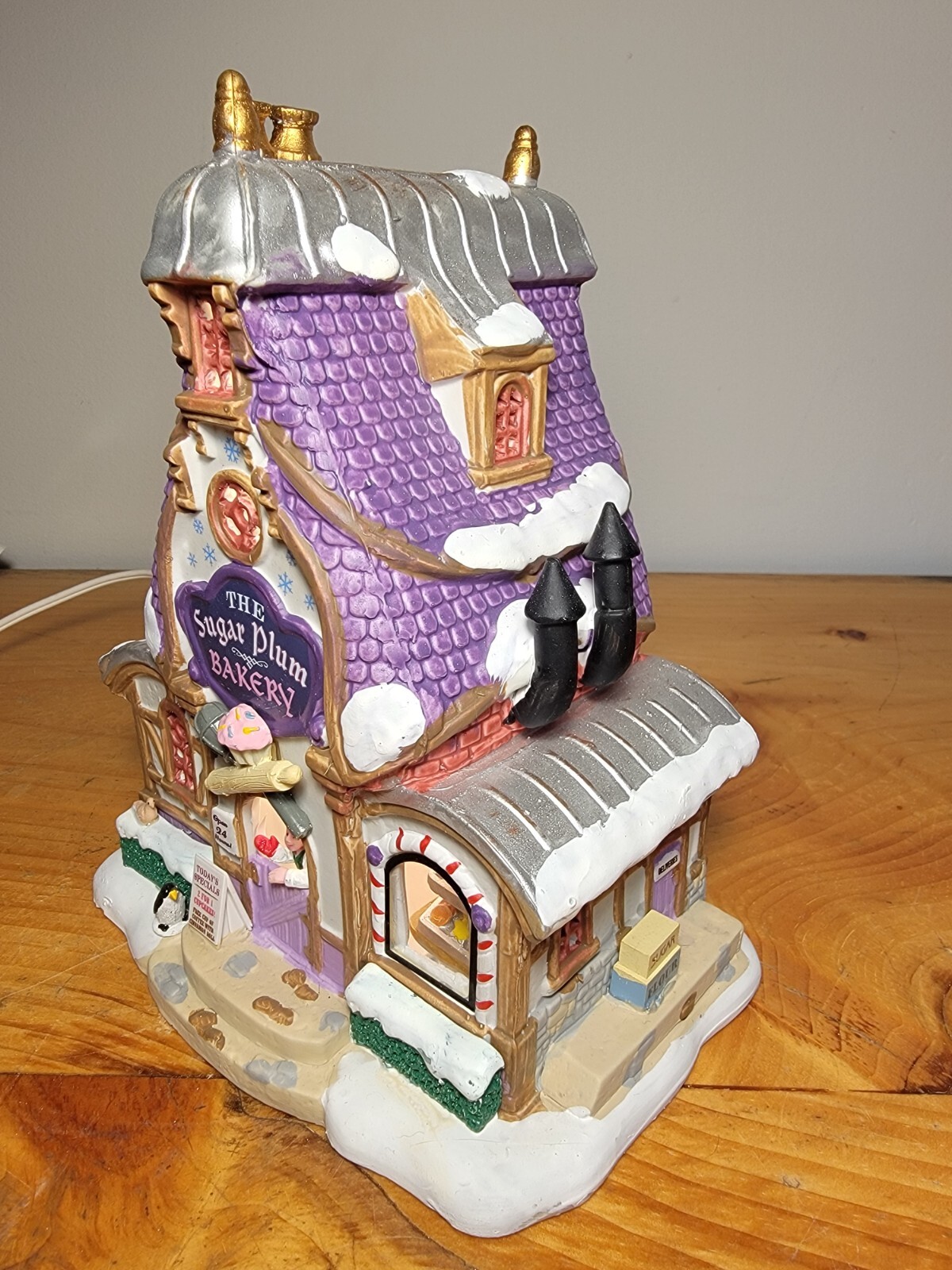 2019 LEMAX “SUGAR PLUM BAKERY” # 95531