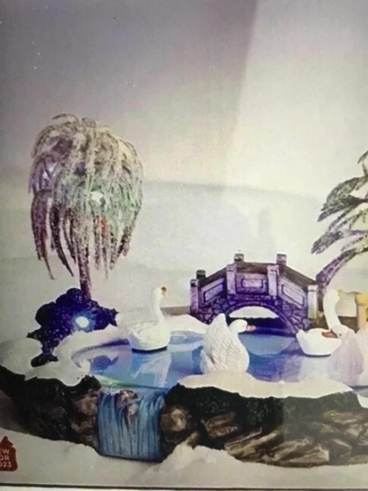 St. Nicholas Square Swan Pond Illuminated Musical NIB RETIRED 2023