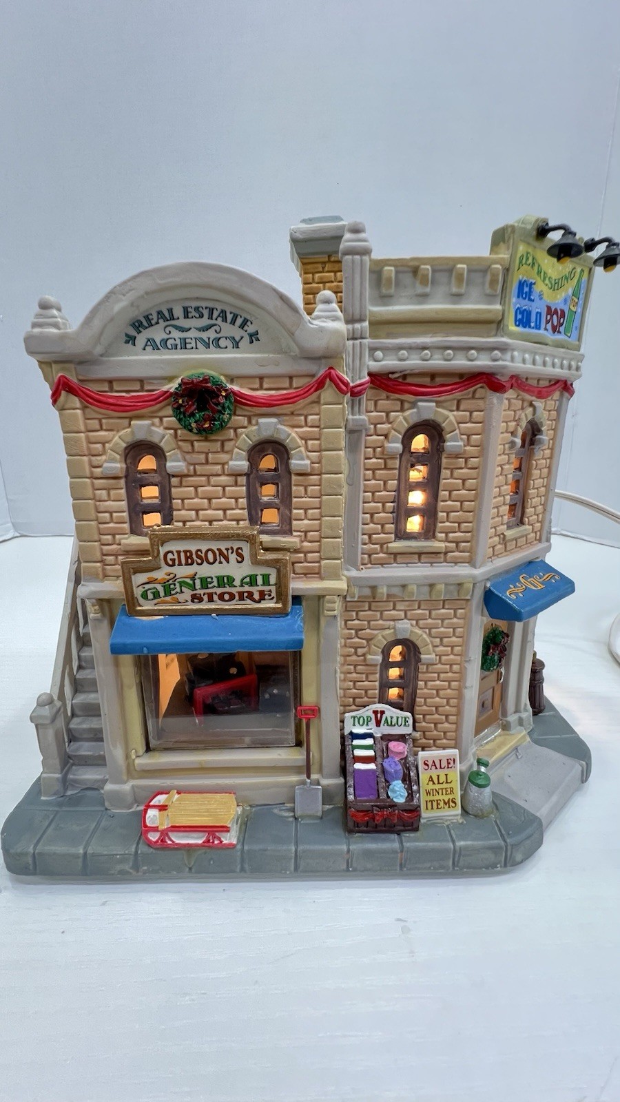 Lemax Holiday & Seasons “Gibson’s General Store” 25404 Retired NEW And RARE !