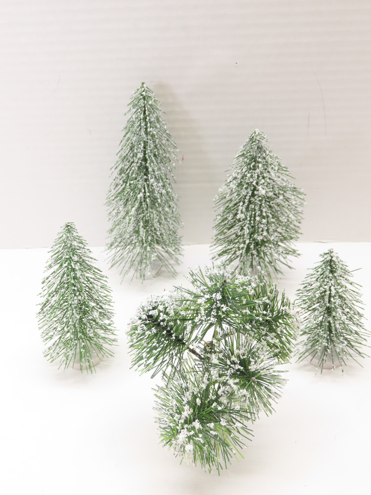 Lemax Bottle Brush Snowy Christmas Trees Village Accessories 3″-6″ Lot D4935
