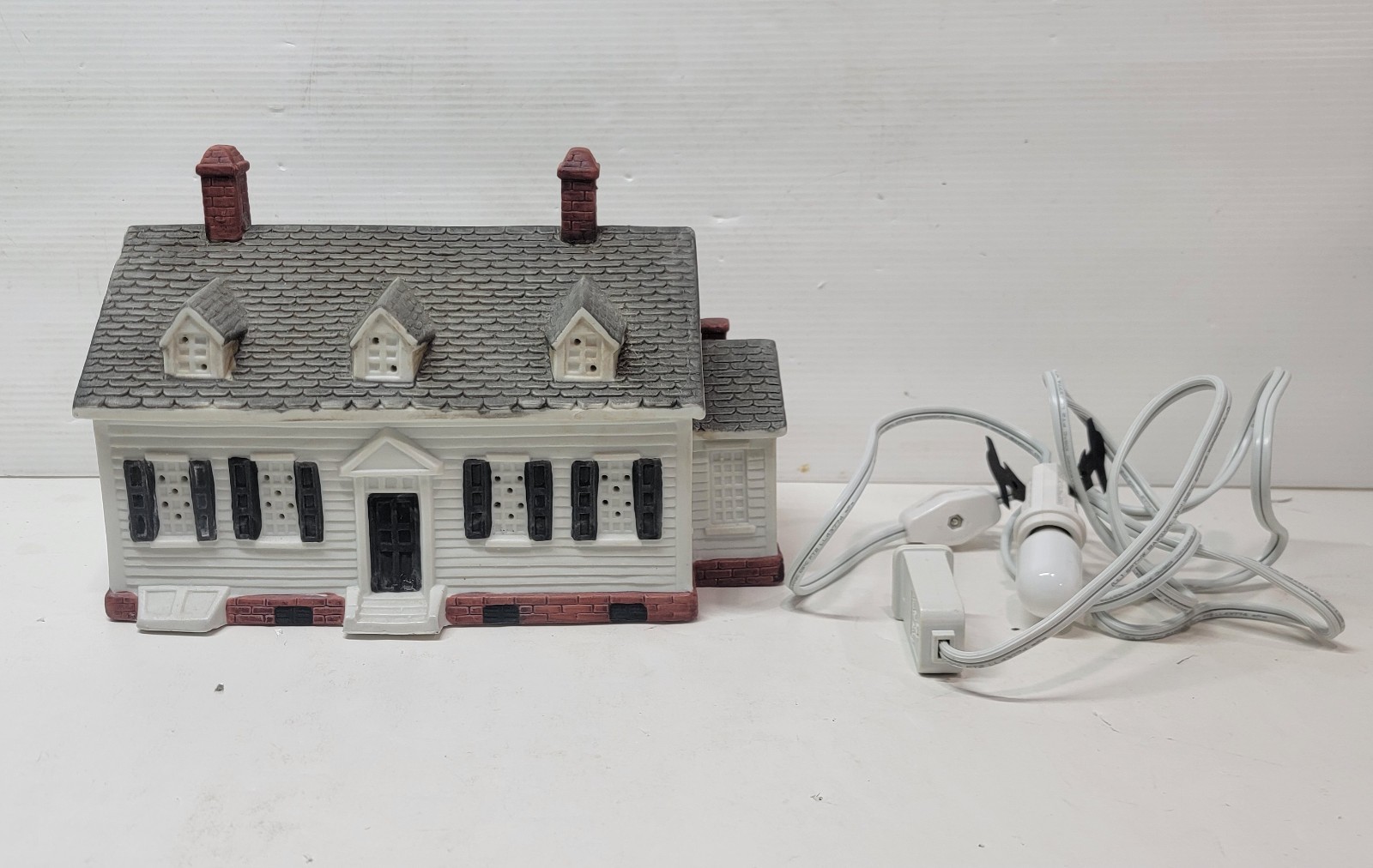Village Art Colonial Times Williamsburg Collection Raleigh Tavern 1990