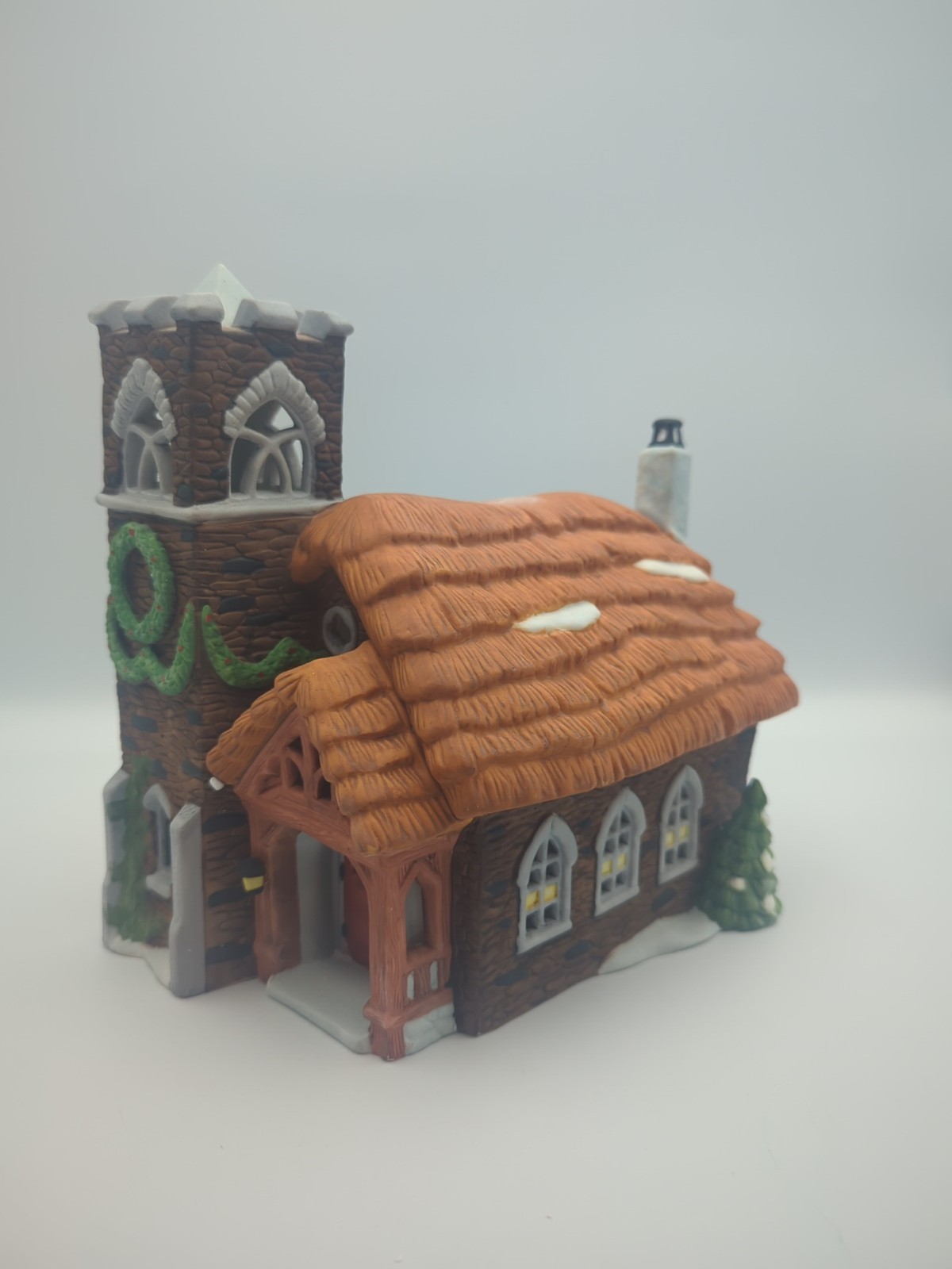 Dept 56 Ivy Glen Church Retired 1988 Dickens Christmas Village w/ Light & Carton