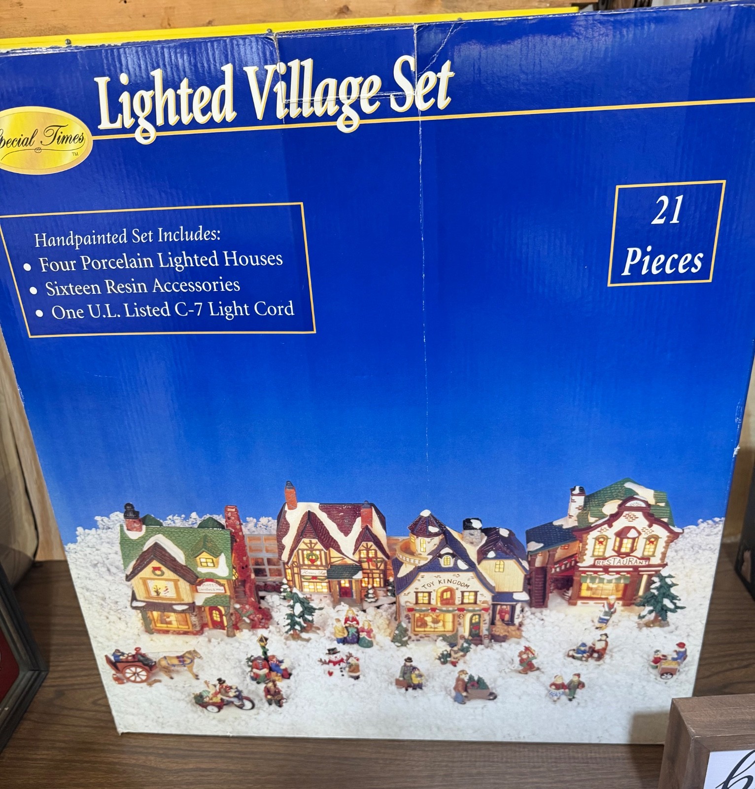 Special Times Lighted Village 21 Piece Handpainted Christmas Set 100% Complete