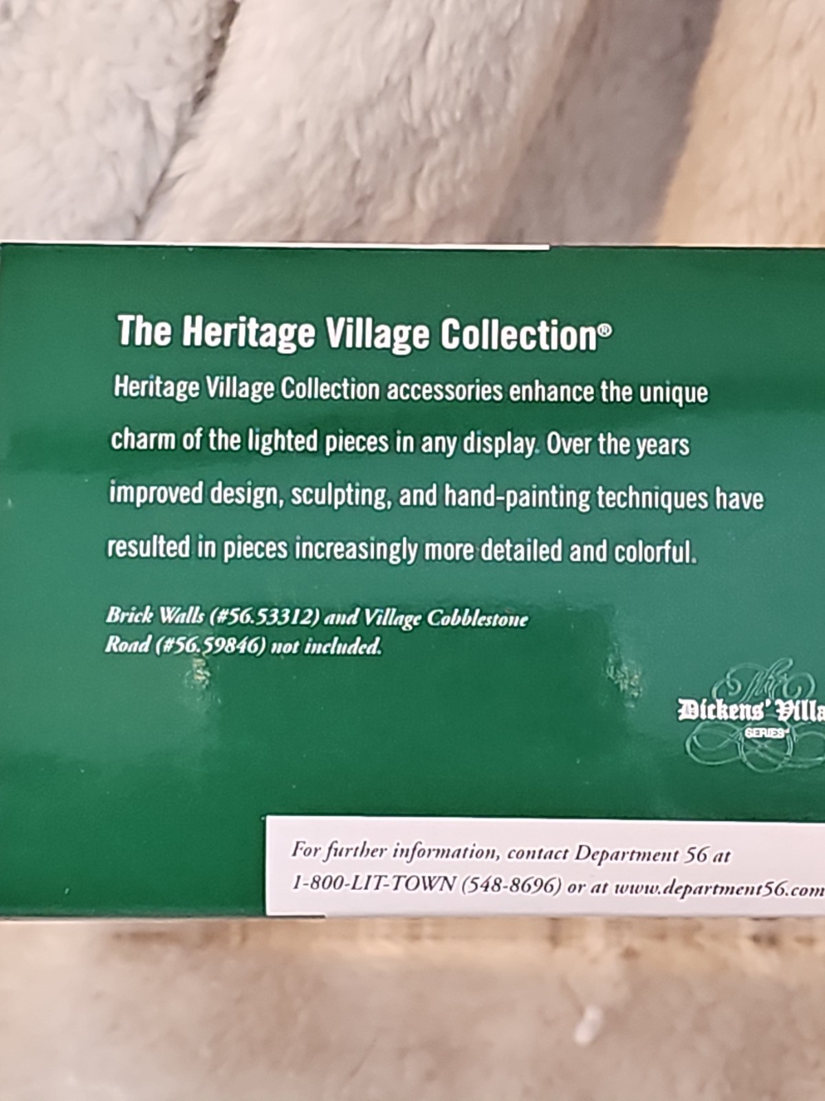 Department 56 – Dicken Village – Artist At Work Figurine #804447 – 2008