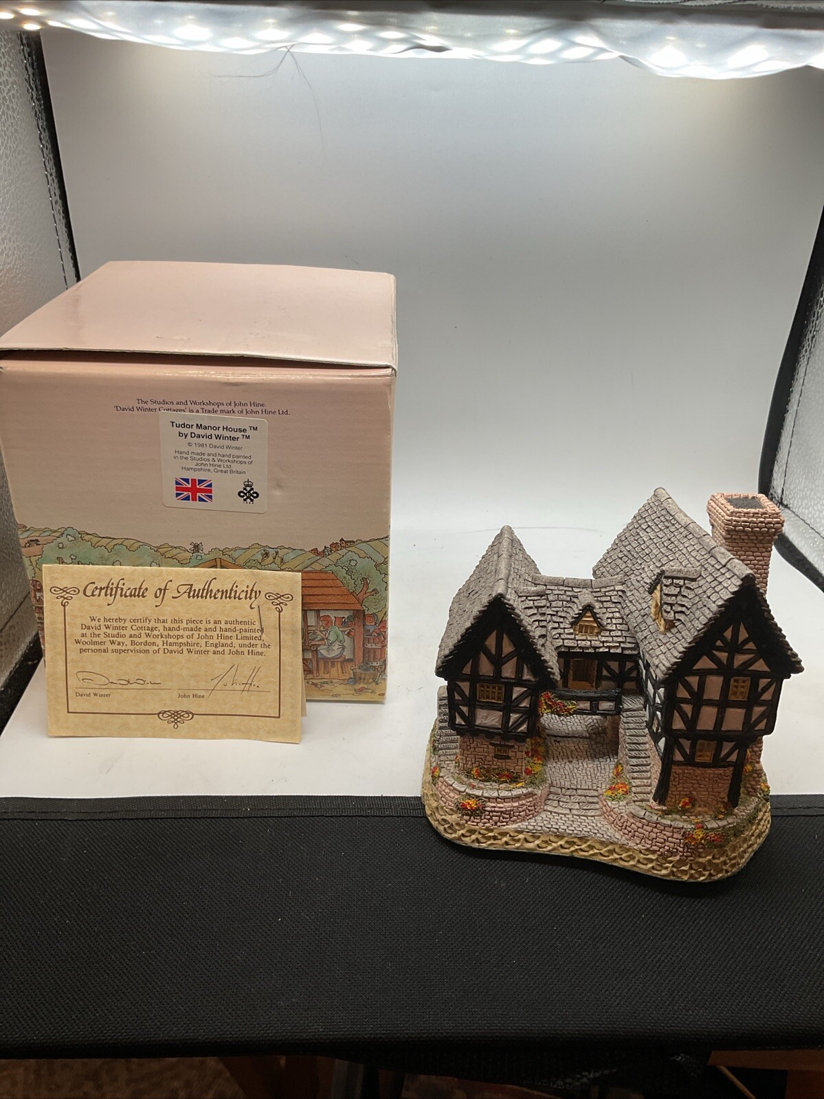 Tudor Manor House – 1981 David Winter Cottages – Includes Box & COA