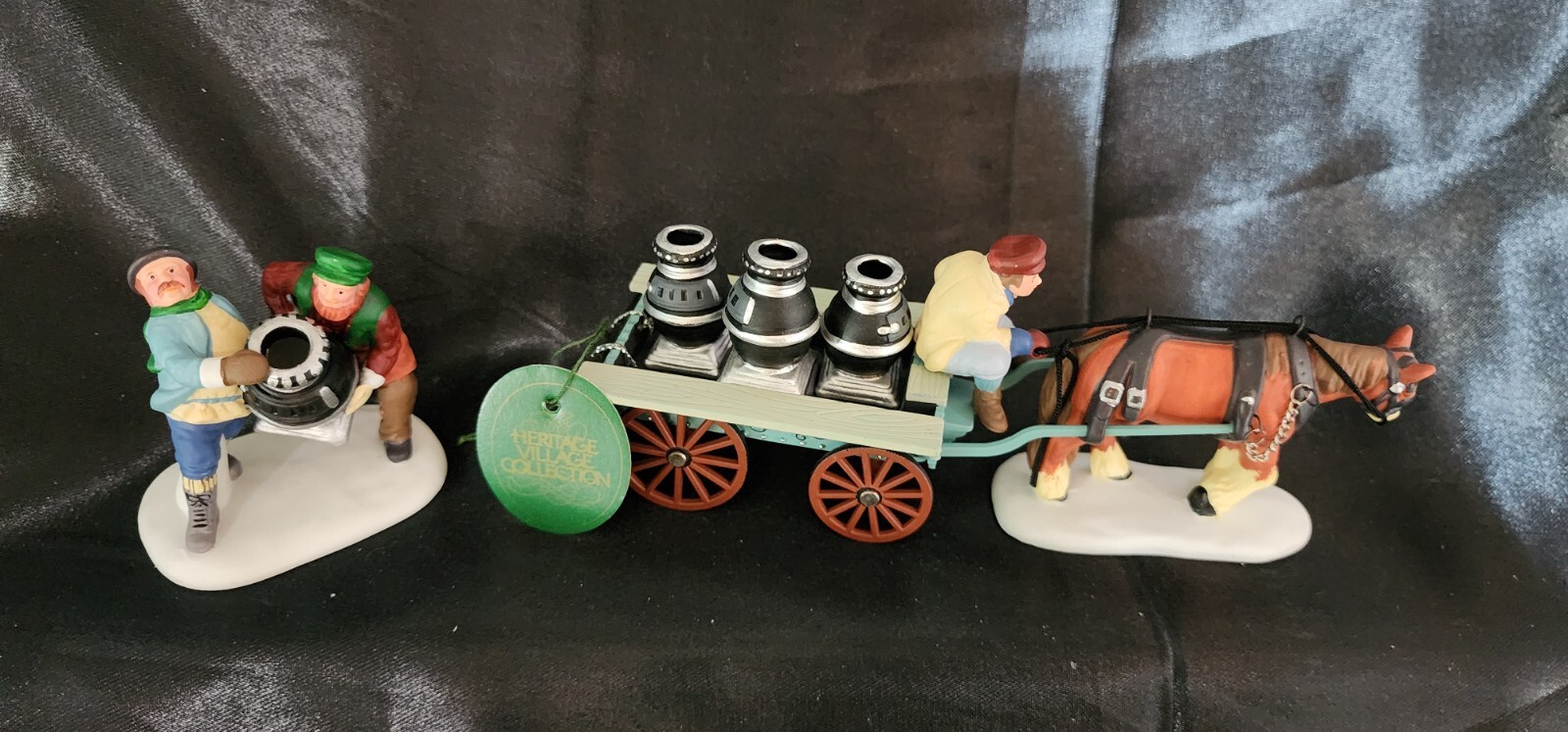 Dept 56 New England Village “A New Potbellied Stove for Christmas” #56593