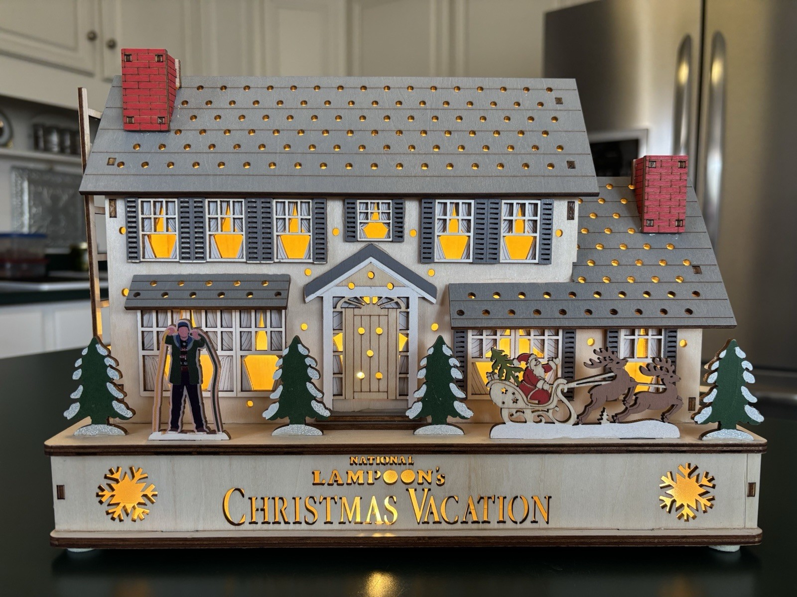 National Lampoon’s Christmas Vacation LED Lighted House Kurt Adler 2025