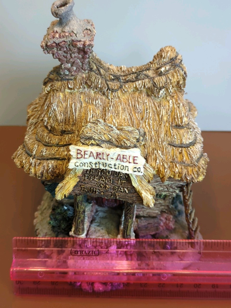 Boyds Town Village “Matthew’s Bungalow” Bearly-able Construction Co. Figurine