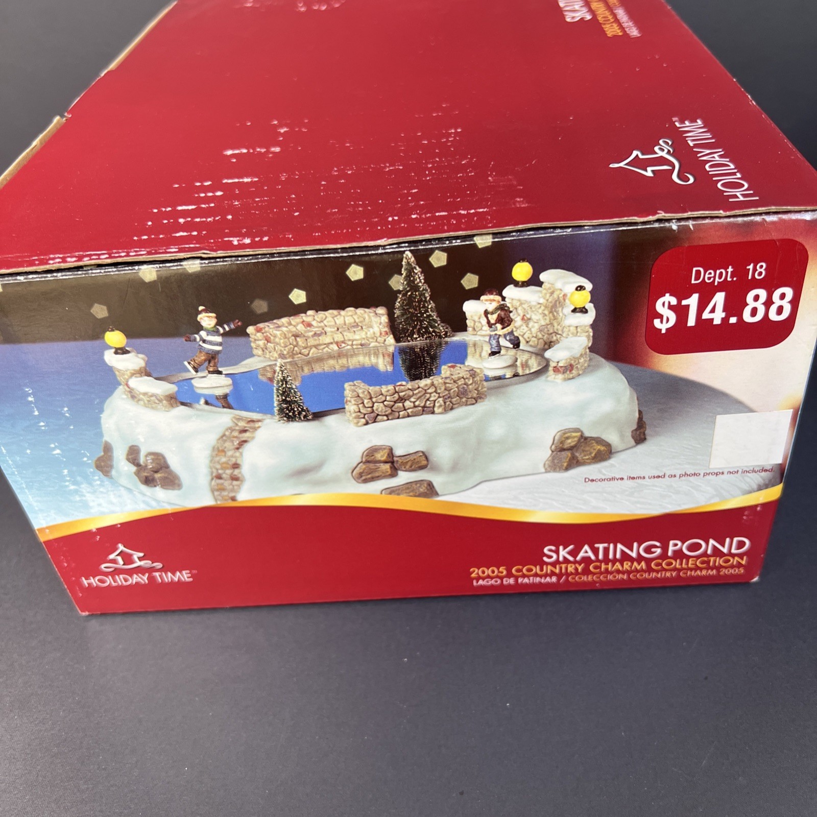 VTG Holiday Time Skating Pond Christmas 2005 Country Charm Collection W/ Box