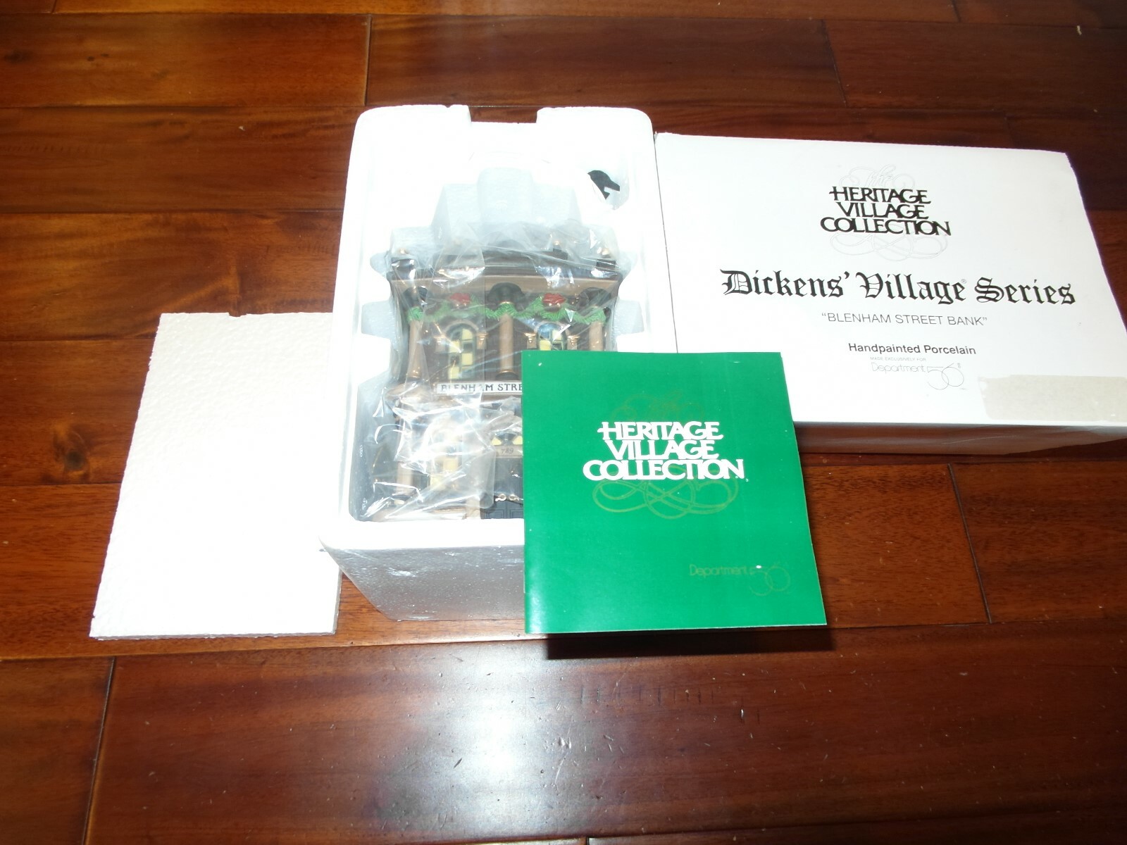 Dept. 56 “Blenham Street Bank” #58330. Dickens Village Series NEW