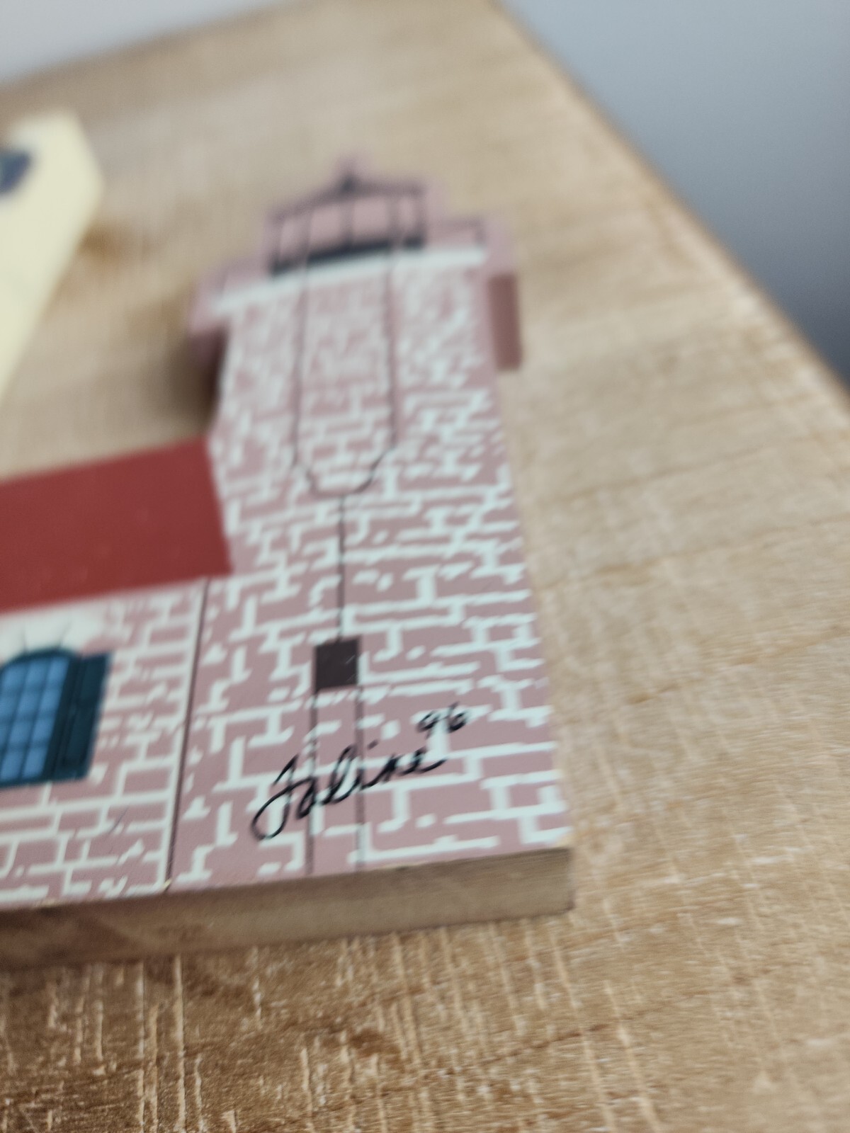The Cat’s Meow – Multiple Series Lot Of 5 Pieces Buildings/light House/Boat Shop