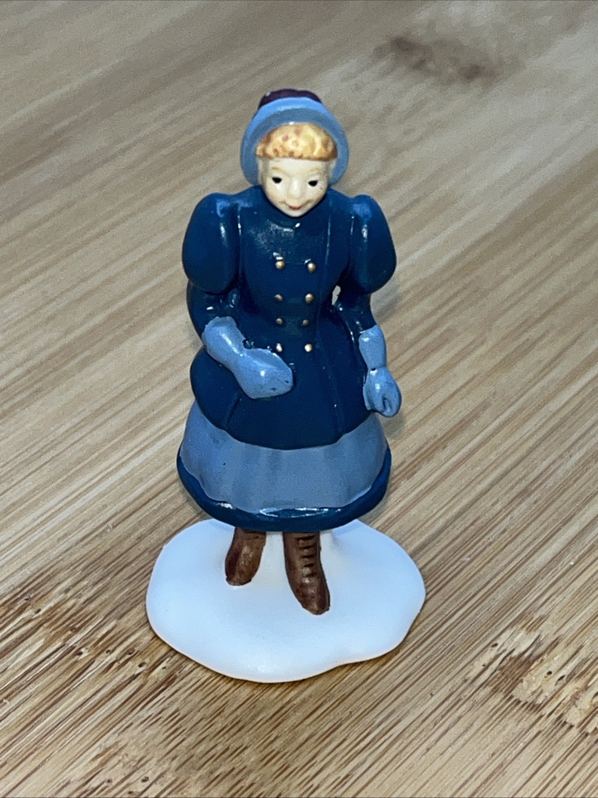 DEPT 56 Christmas Village H.V. Series David Copperfield REPLACEMENT FIGURE #3