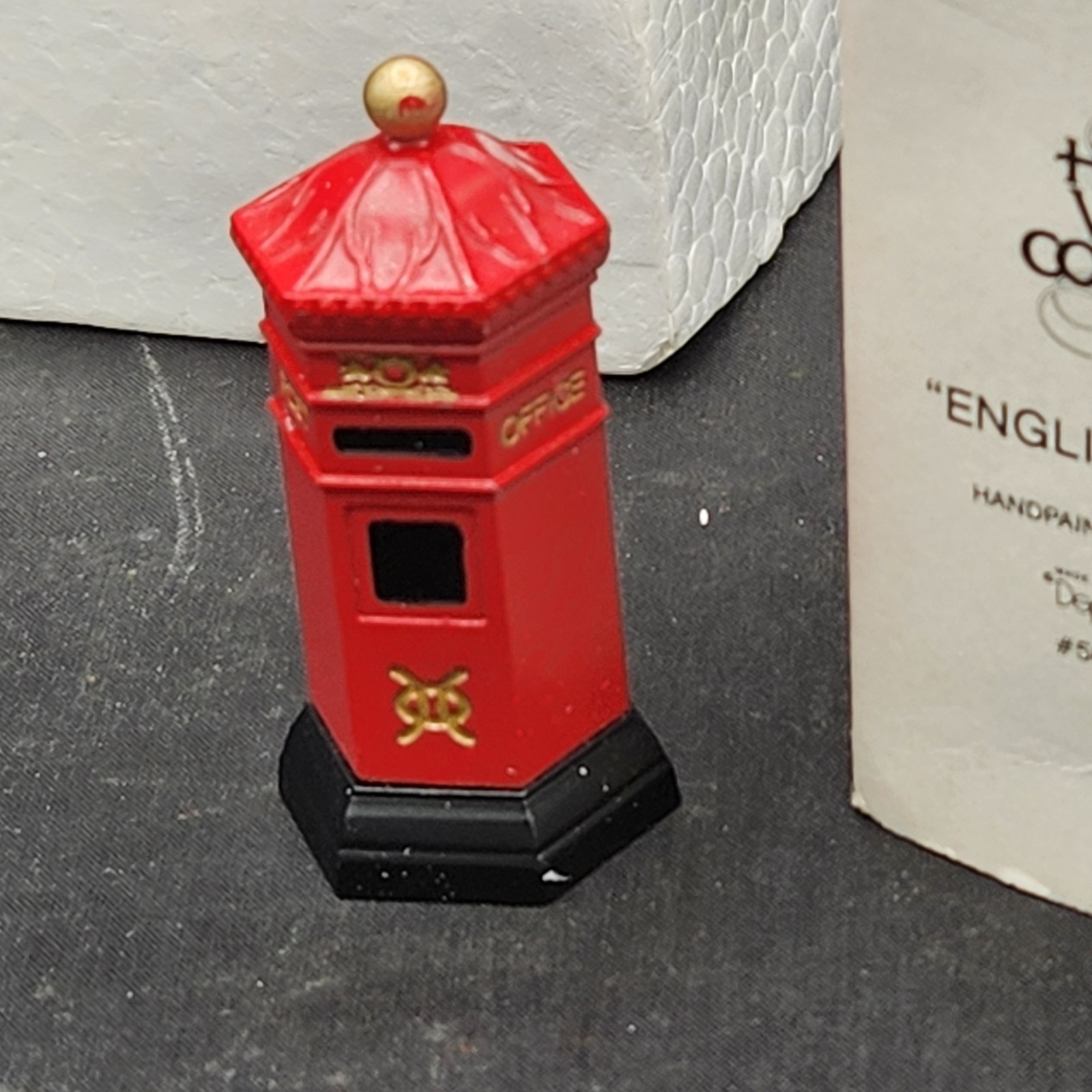 Department 56 Heritage Village English Post Box – #58050 – Metal Accessory