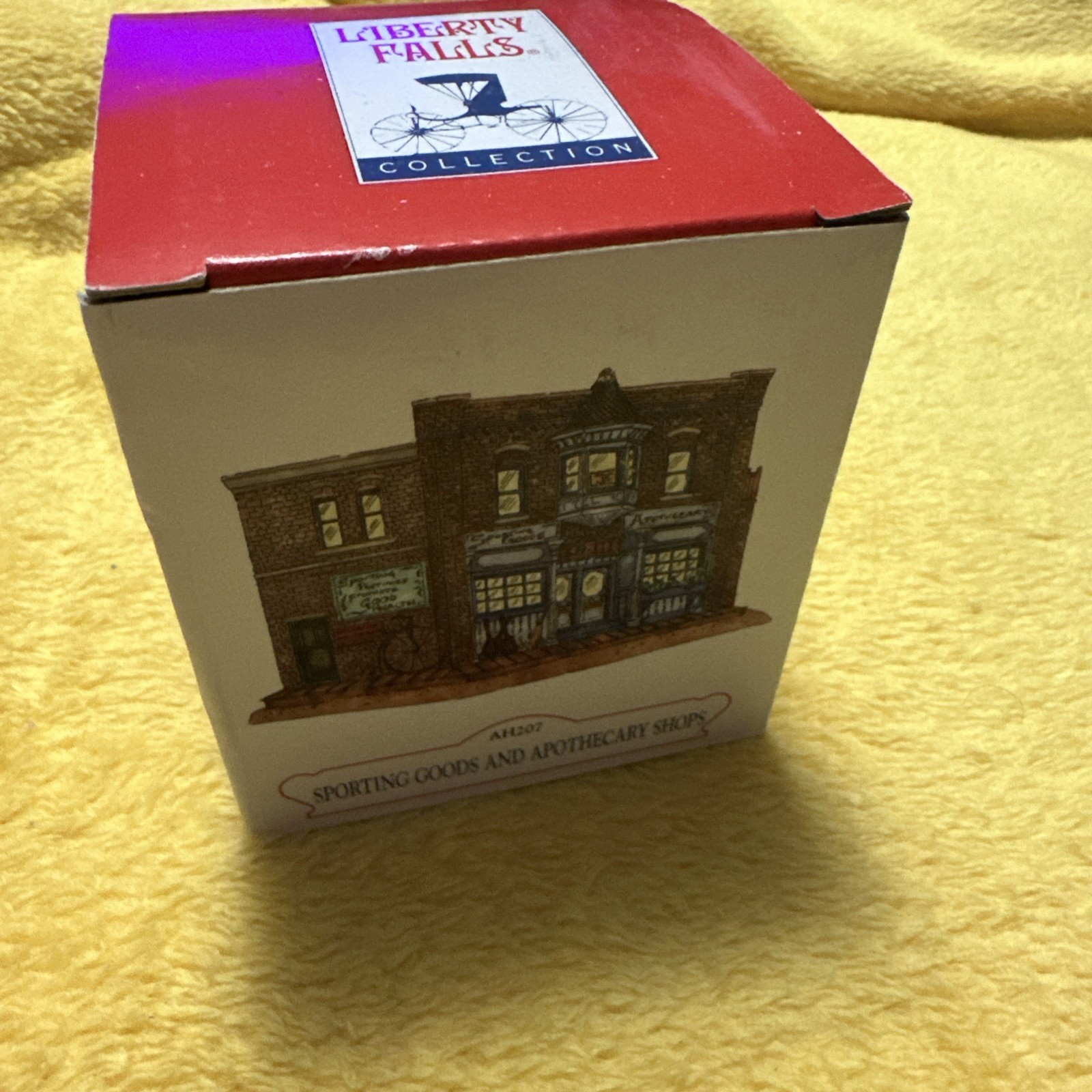 Liberty Falls Americana Collection Sports & Apothecary Shops AH207 2000 NIB