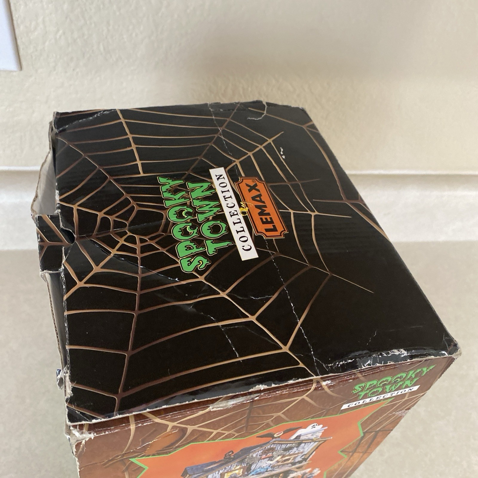 RARE Lemax Spooky Town Haunted Cabin 2010 Limited Edition With Box!