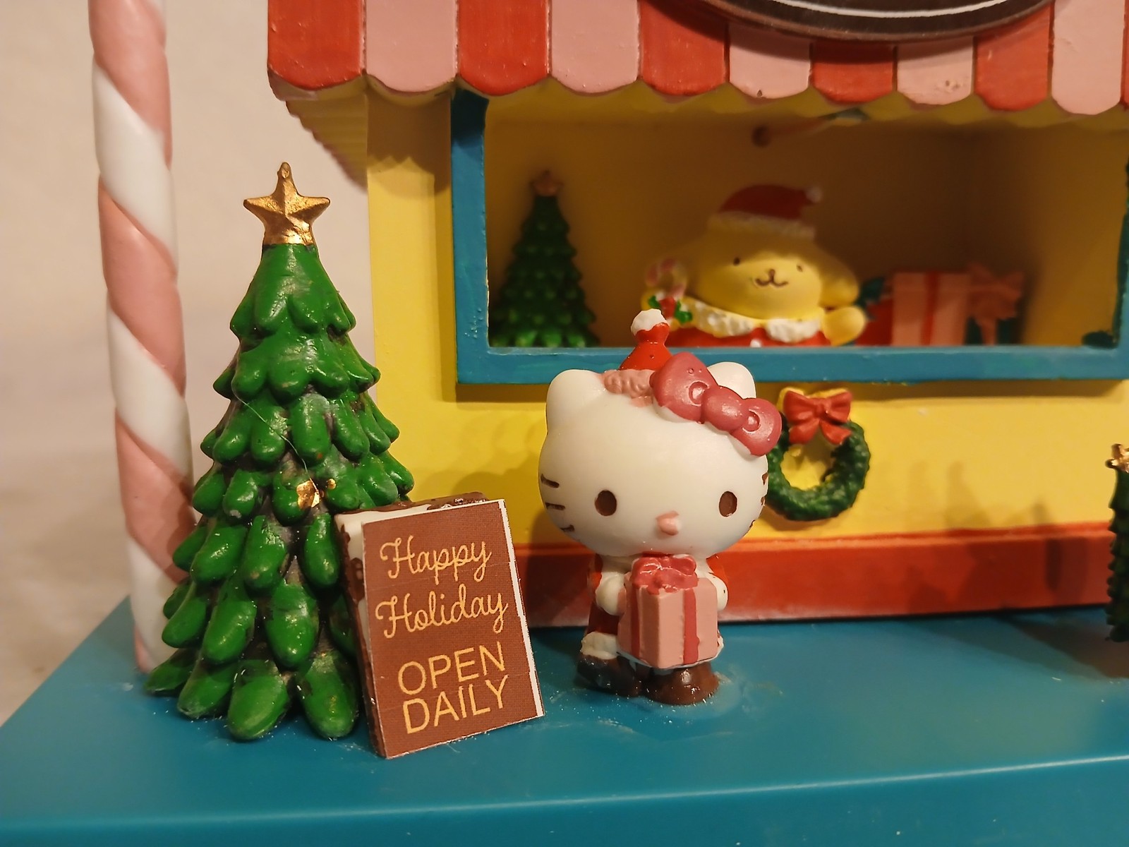 HELLO KITTY & FRIENDS LIGHTED CHRISTMAS VILLAGE HOUSE DISPLAY – XMAS DECOR