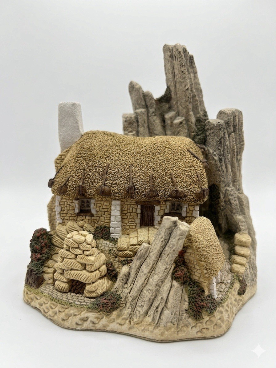 David Winter Crofter’s Cottage 1988 SIGNED Autographed by David Winter Boxed UK