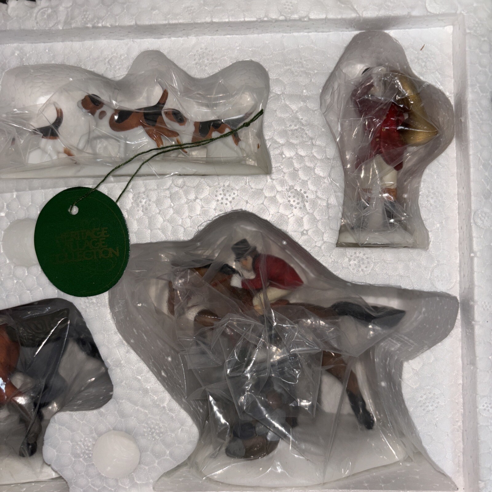 DEPARTMENT 56 TALLYHO! Heritage Village Christmas Horses Dogs Accessory