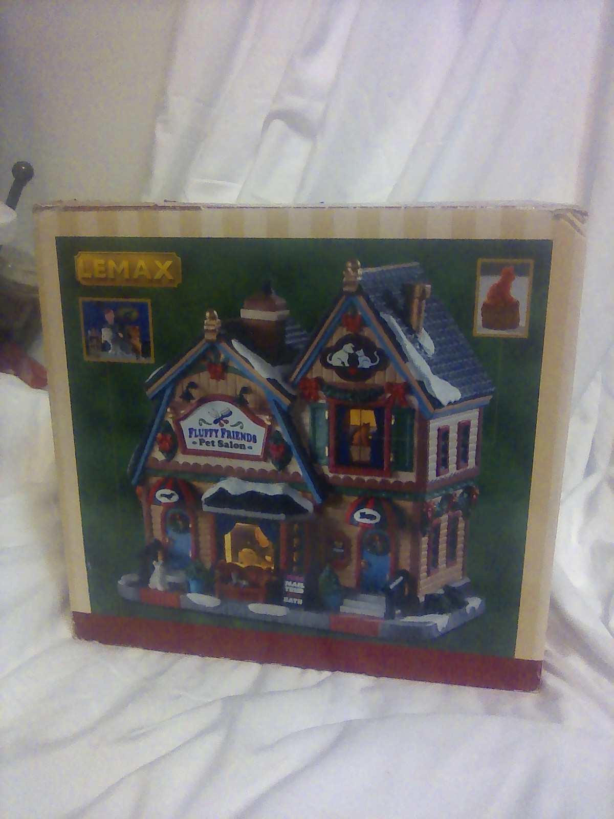Lemax Fluffy Friends Pet Salon Porcelain Christmas Decor Brand New in Box