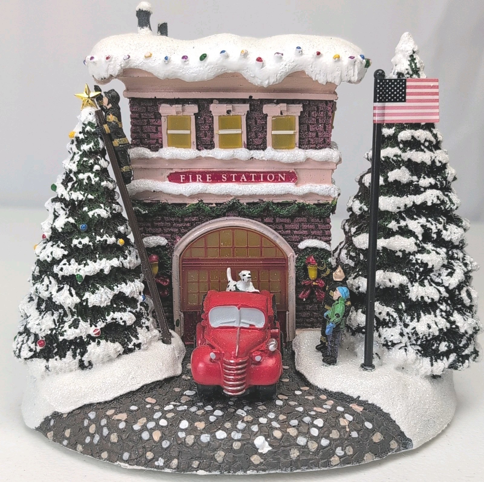 Thomas Kinkade Light Up Christmas Village Fire Station Firemen First Responders