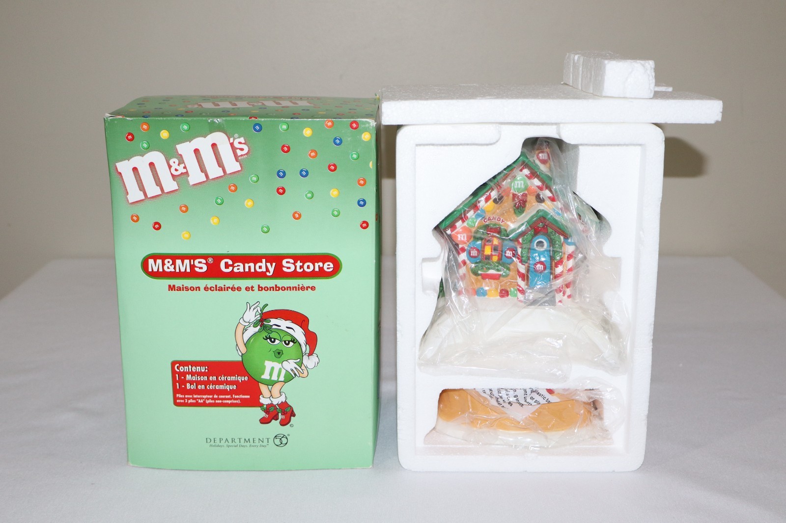 M&M’s Candy Store Lighted House & Candy Dish Department 56