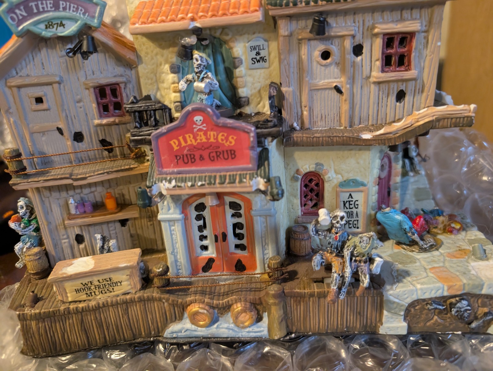 Lemax Pirate’s Pub & Grub Illuminated Resin Village House, Painted Multicolor