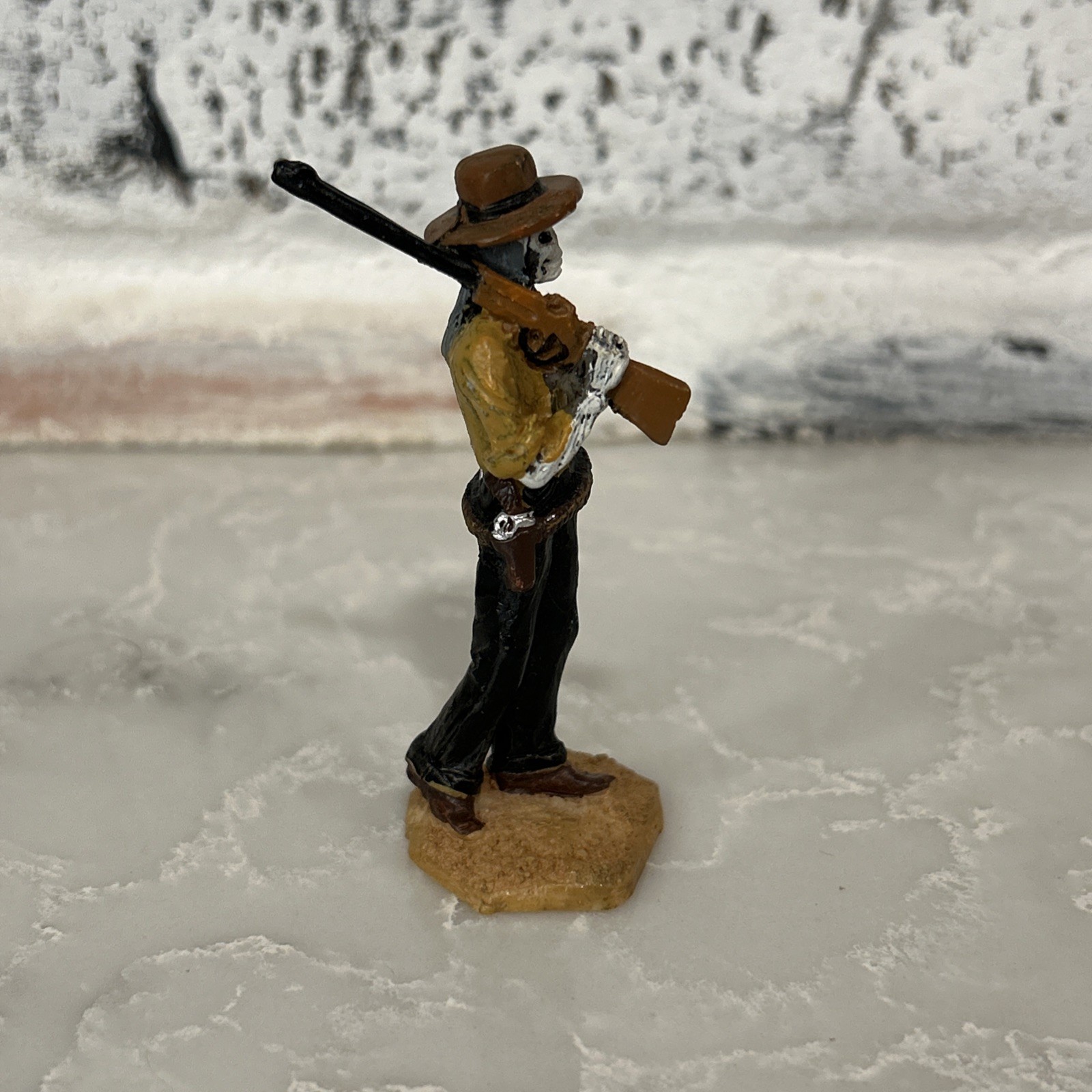 Lemax SpookyTown Yer In My Sights 82477 Skeleton Cowboy Figure Halloween Village