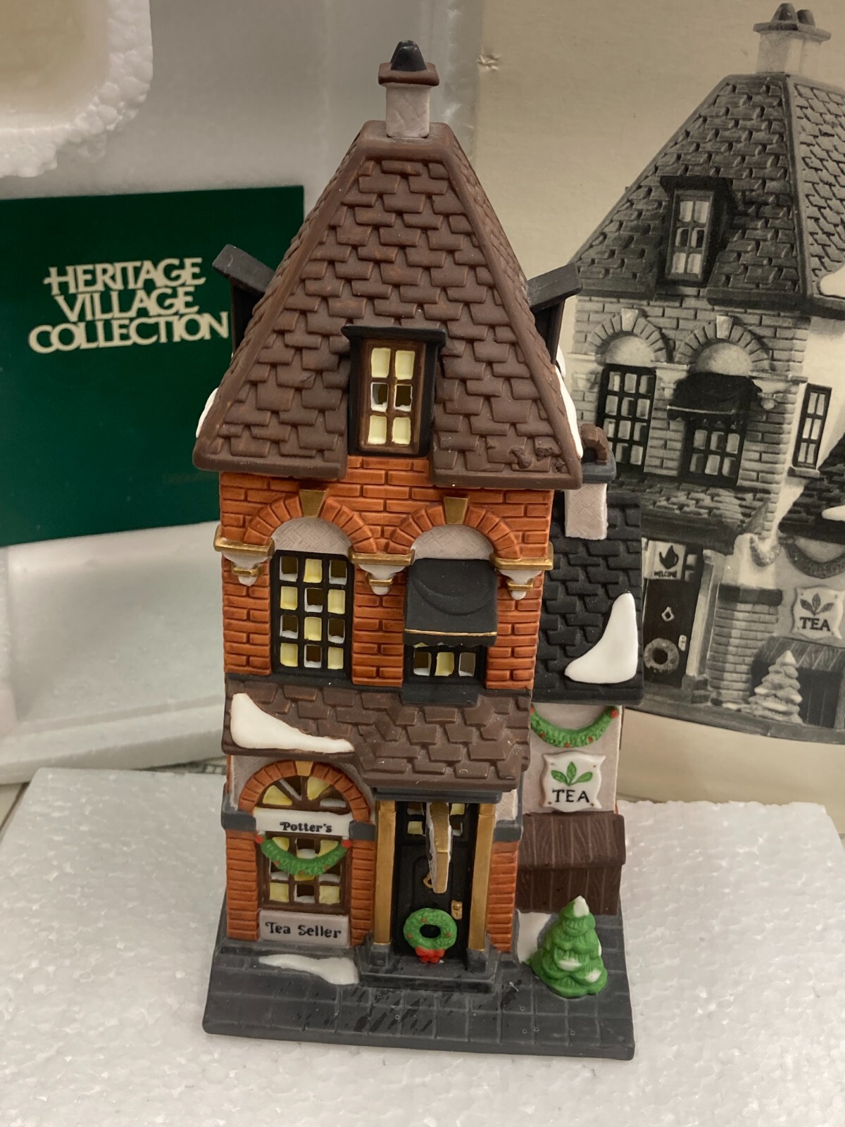Dept 56 Potter’s Tea Seller Christmas In The City 5880-7 Heritage Village