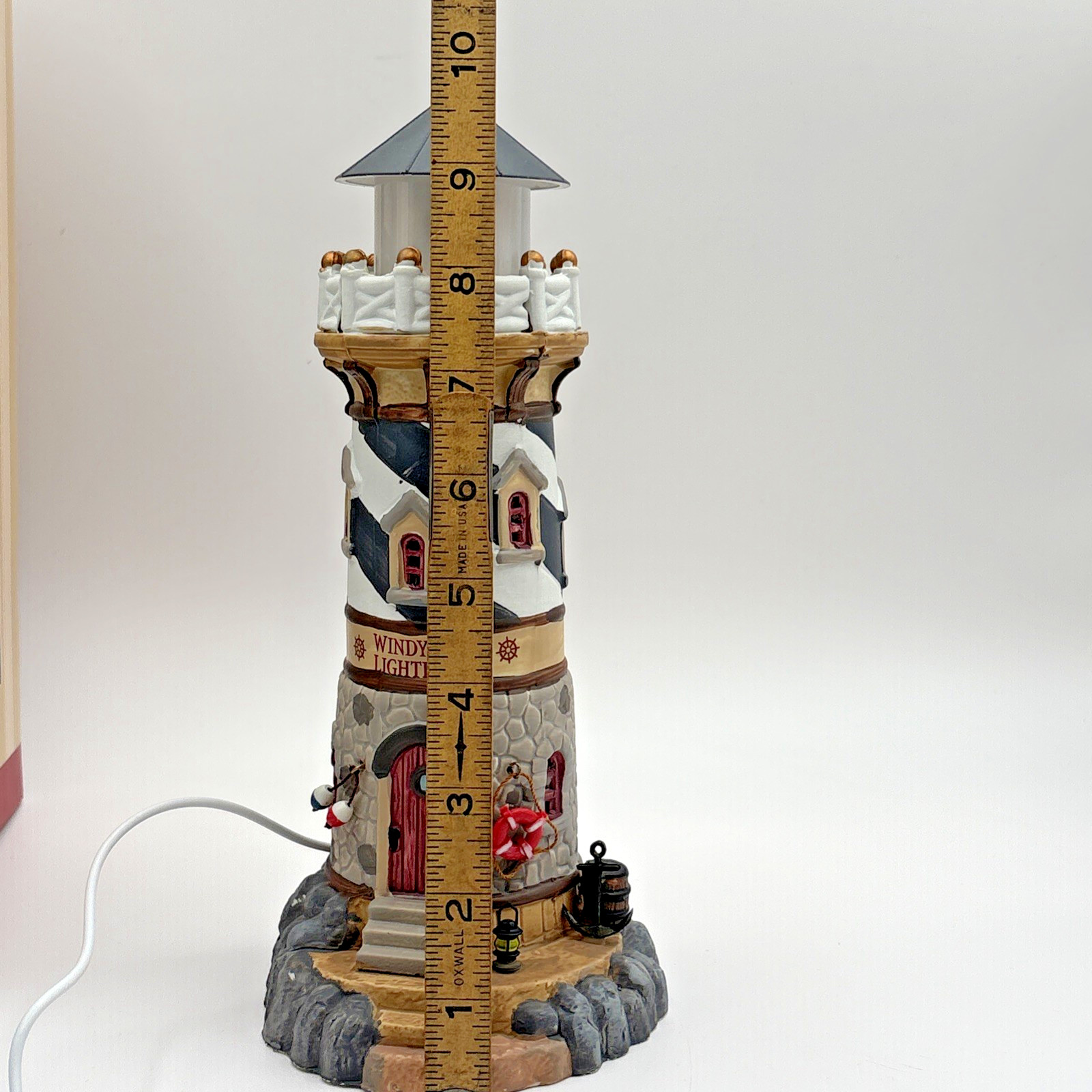 RETRO LEMAX “WINDY CAPE LIGHTHOUSE” PORCELAIN LIGHTED BUILDING Read