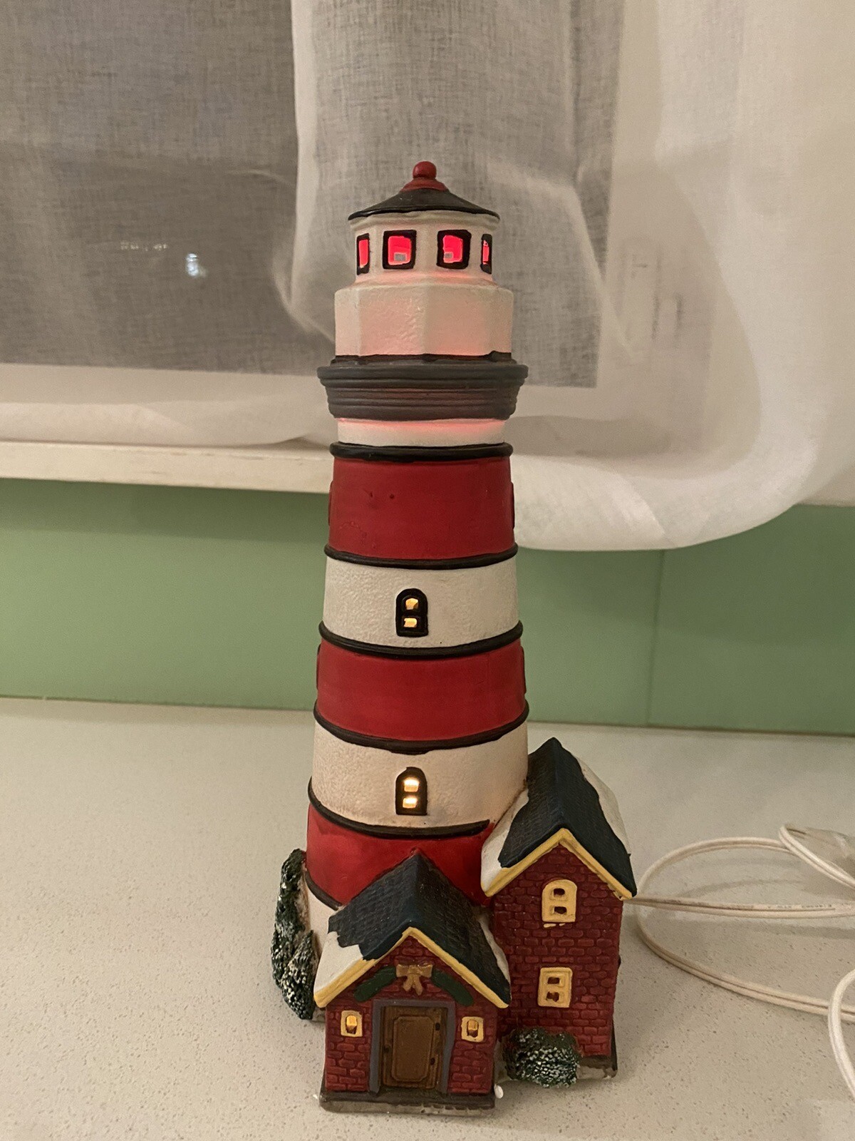 VTG Lemax Village Plymouth Corners Porcelain Lighted House Lighthouse 1998
