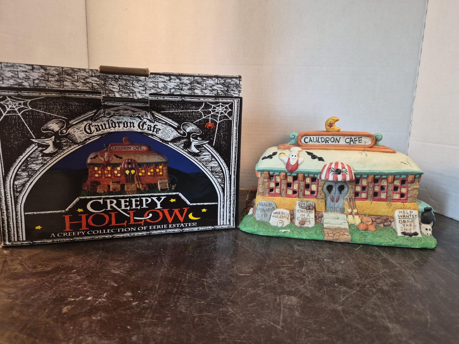 Midwest Of Cannon Falls Creepy Hollow Cauldron Cafe New In Box (Opened)