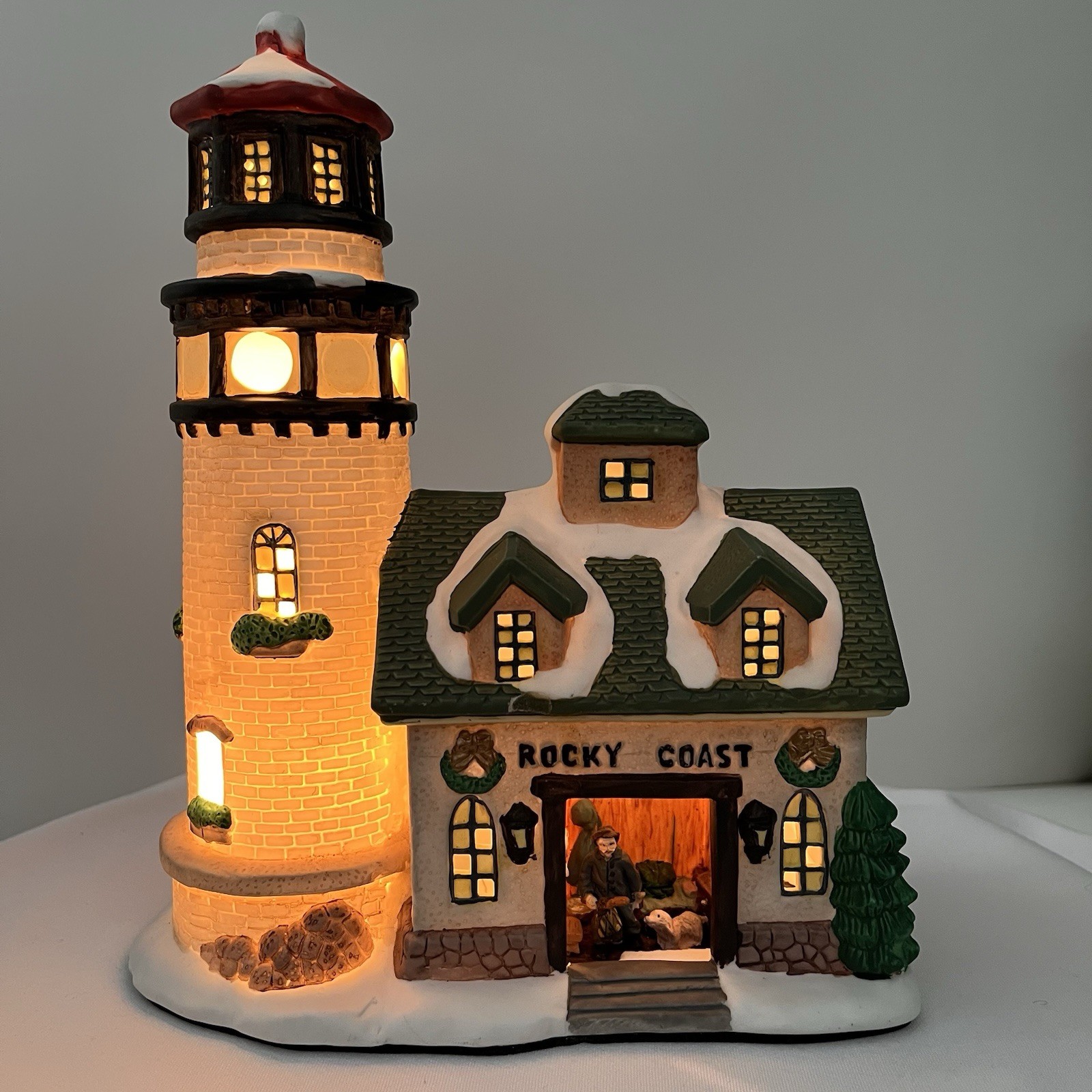 Town Square Collectibles Rocky Coast Lighthouse Lighted Village With Light Cord