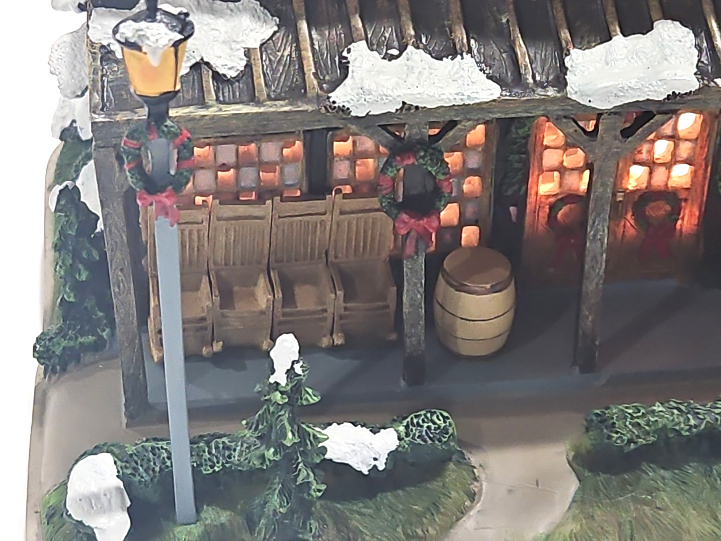 Vintage 2005 Cracker Barrel Old Country Store Christmas Village Replica with Box