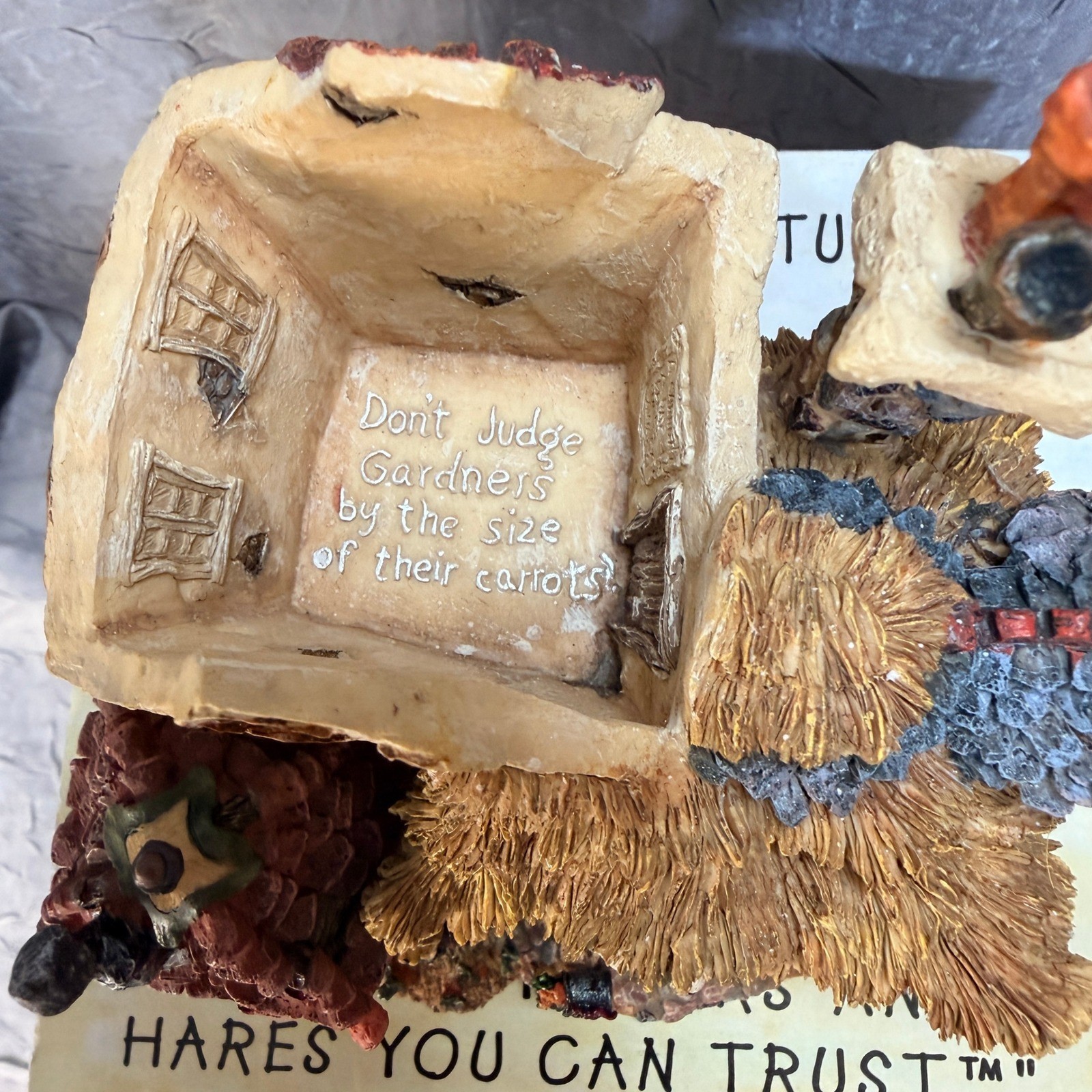 Boyds Bearly-Built Villages Emily’s Carrot Cottage 19014 Resin House Box COA