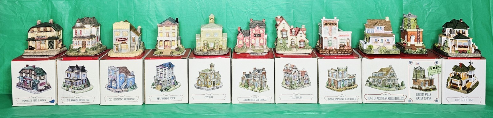 ***(Lot Of 11) Americana Collection/Liberty Falls Village/House Set***