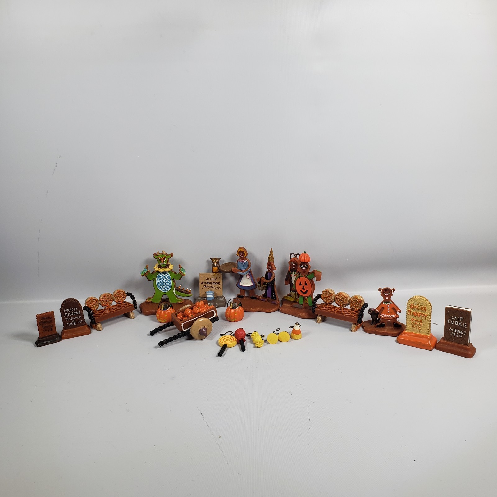 Lemax Sugar ‘N Spice Mini Figurines Ornaments Halloween Set Lot Miniature Figure