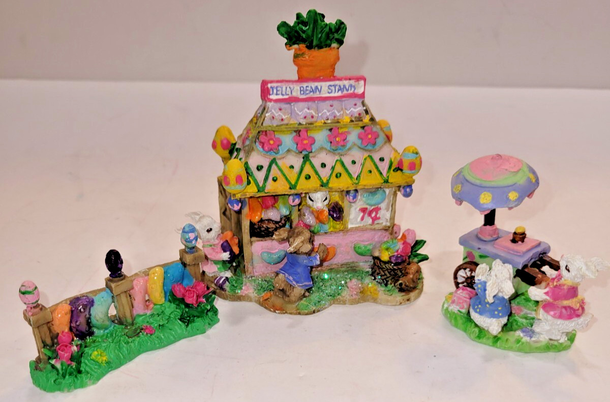 Jellybean Junction Easter Bunny Village 2005 Jelly Bean Stand + 2 Figures