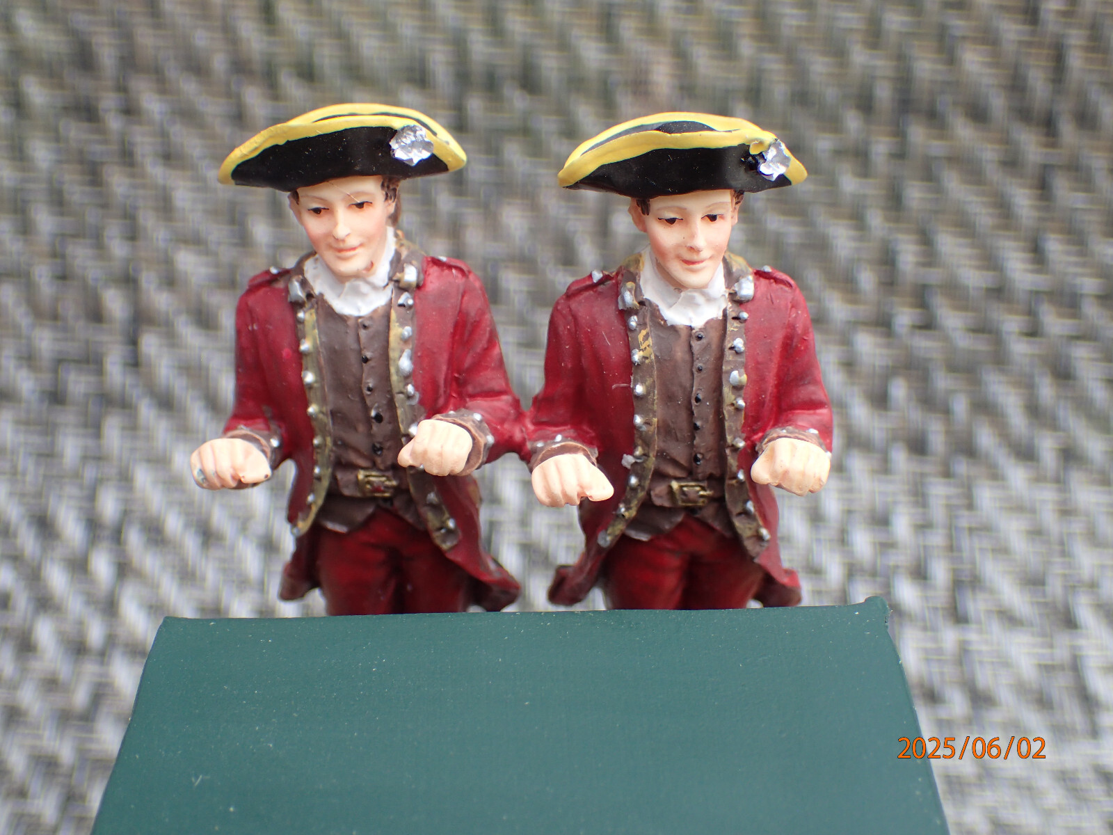 DEFECTIVE RANDOLPH CARRIAGE COLONIAL WILLIAMSBURG VILLAGE COLLECTION IN G3D