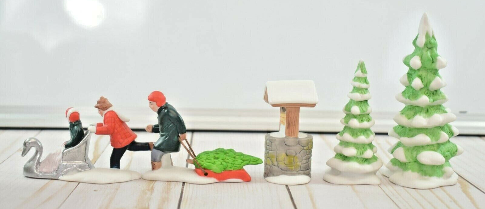 Department 56 New England Winter Accessory Set Heritage Village 6532-3
