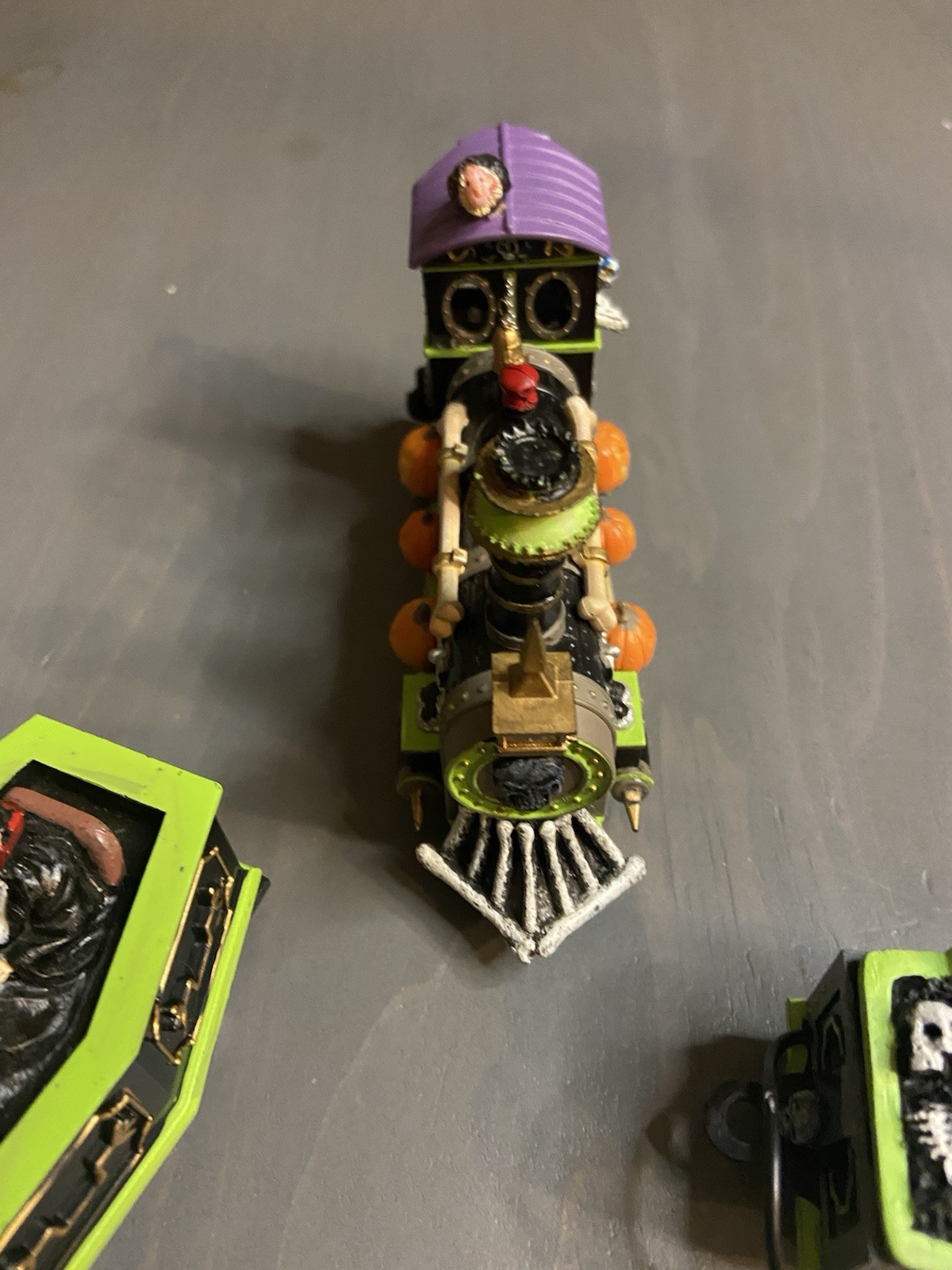 Lemax Spooky Town Halloween Train Express Set As Is Not Working