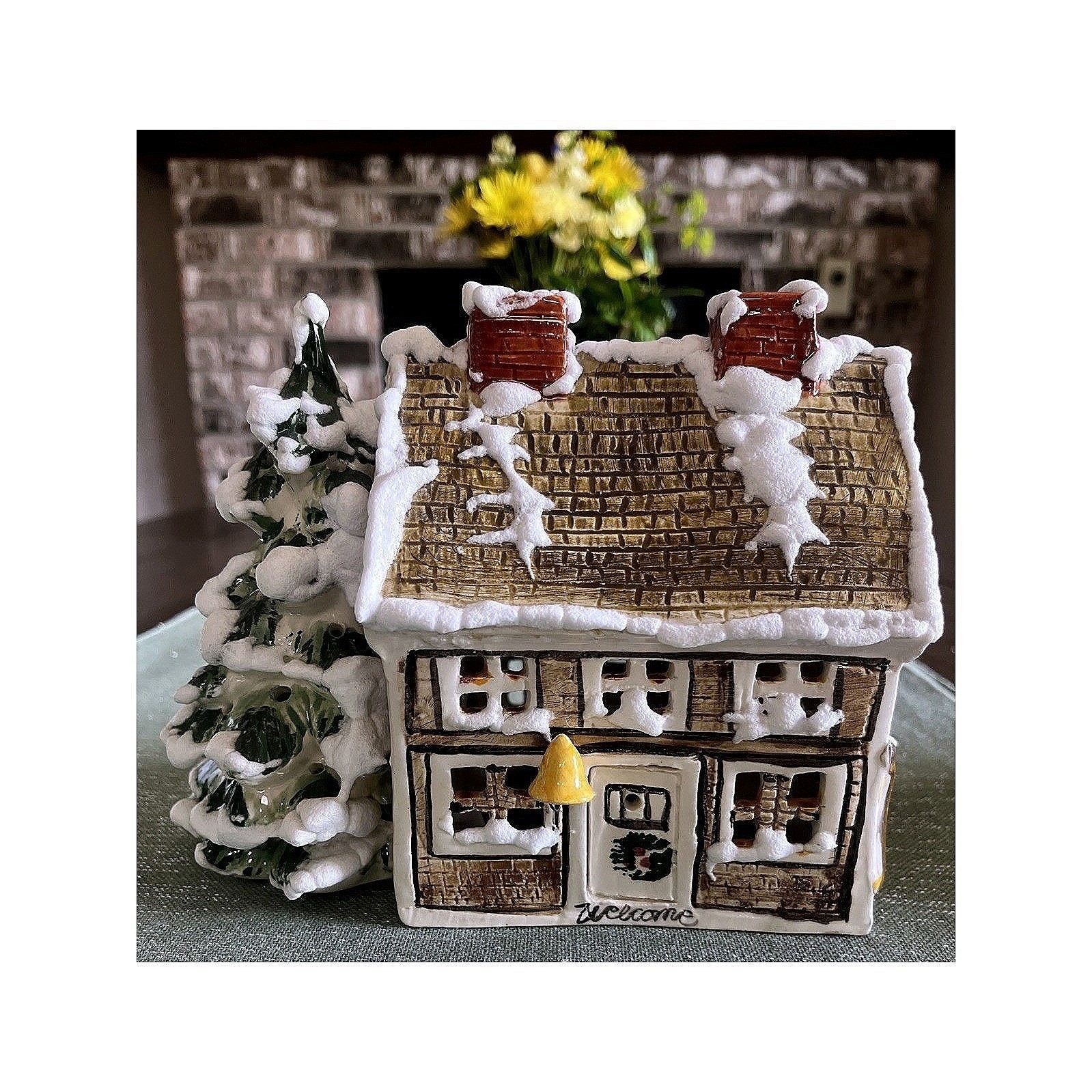 Rare Walter Brockmann Signed Cape Cod 1977 / Christmas Village House An Original