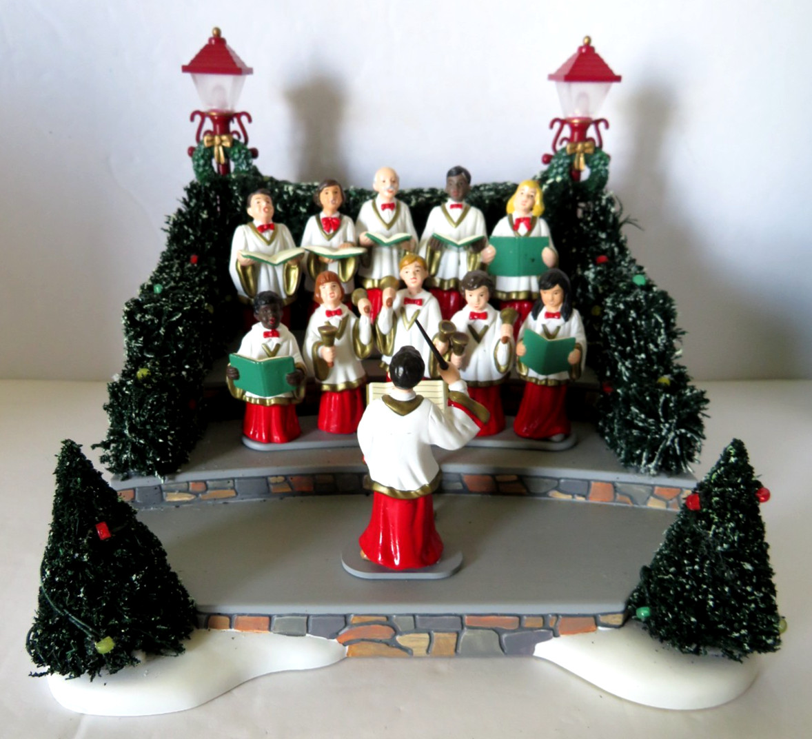 Replacement DEPT 56 Village Holiday Singers 52505 Retd Display FOR PARTS