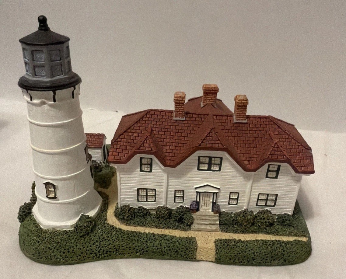 Harbour Lights Chatham Lighthouse 1996 Lady Lightkeepers #172 758/3500